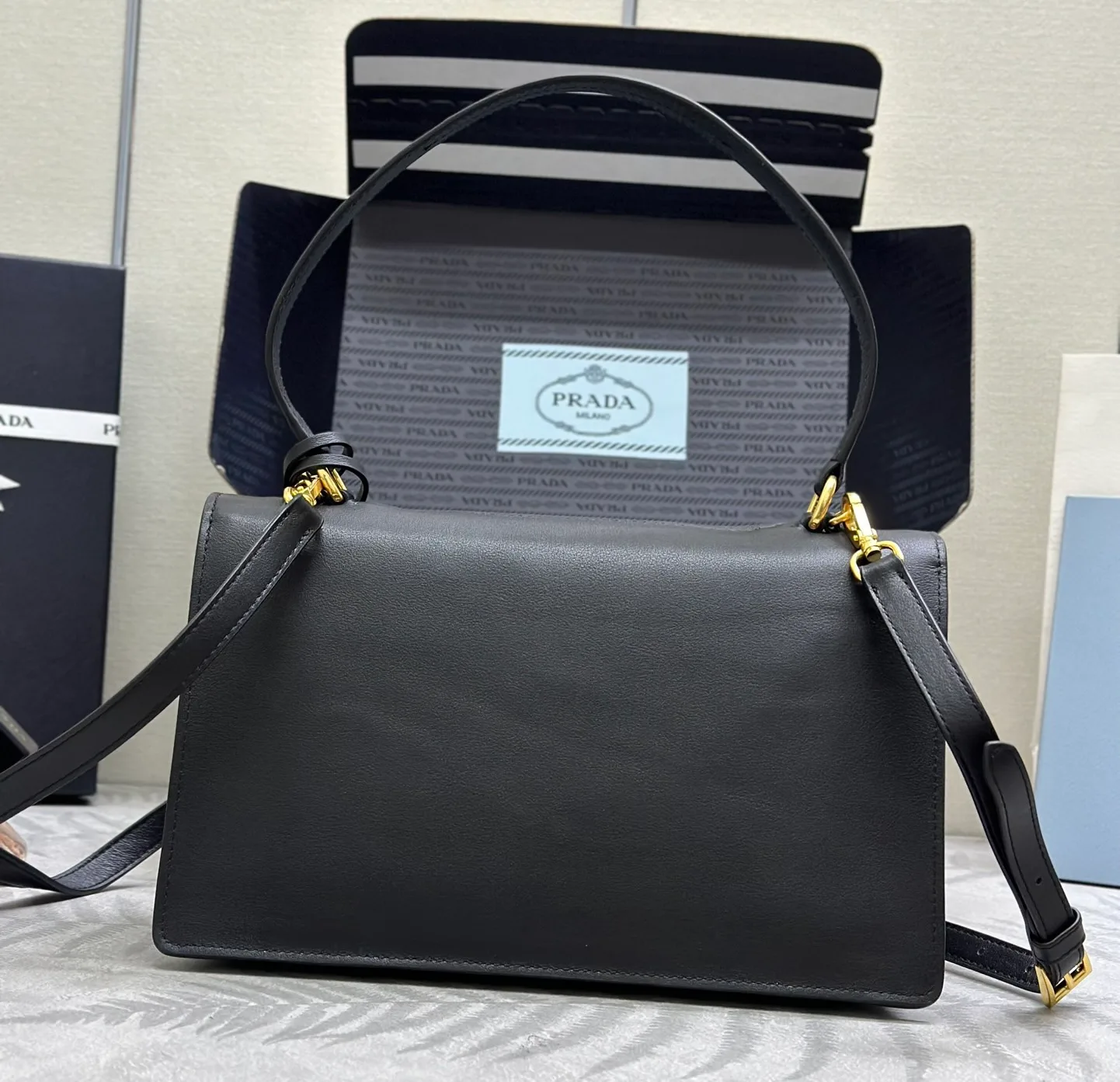 Сумки На Ремне Женские Prada 11462444