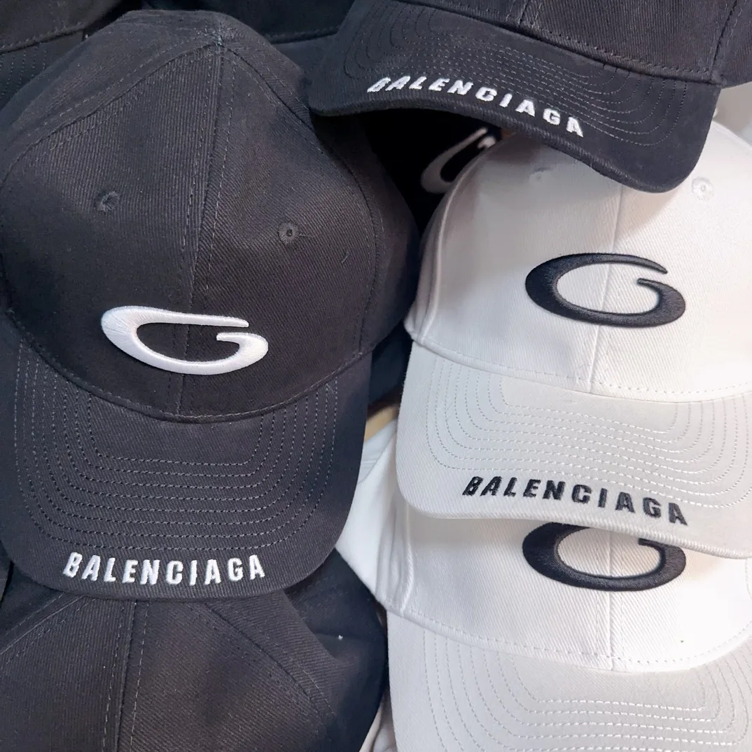 Головные Уборы Balenciaga 21017