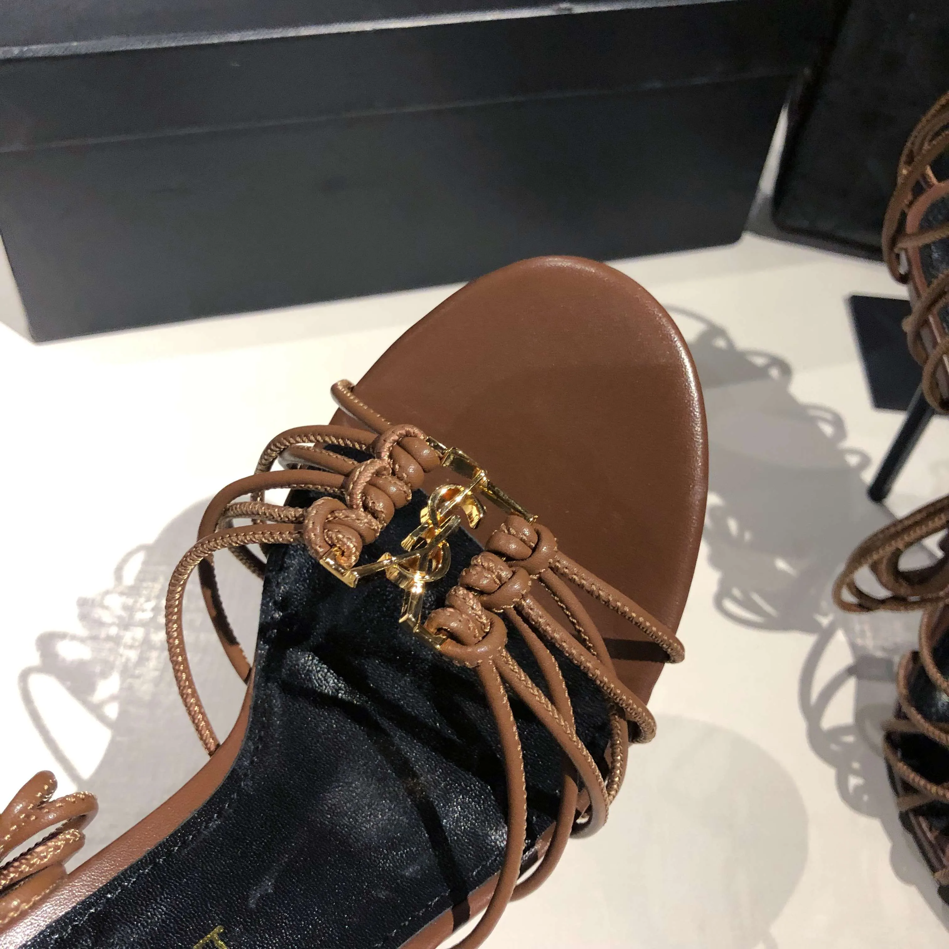 Босоножки Женские Saint Laurent 35776