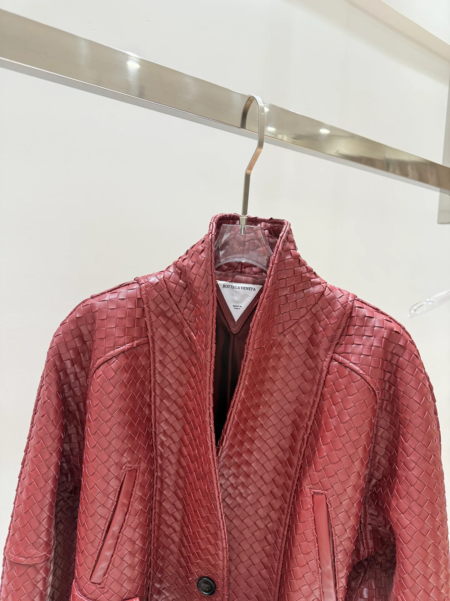 Кожаные Куртки И Дублёнки Женские Bottega Veneta 18083003