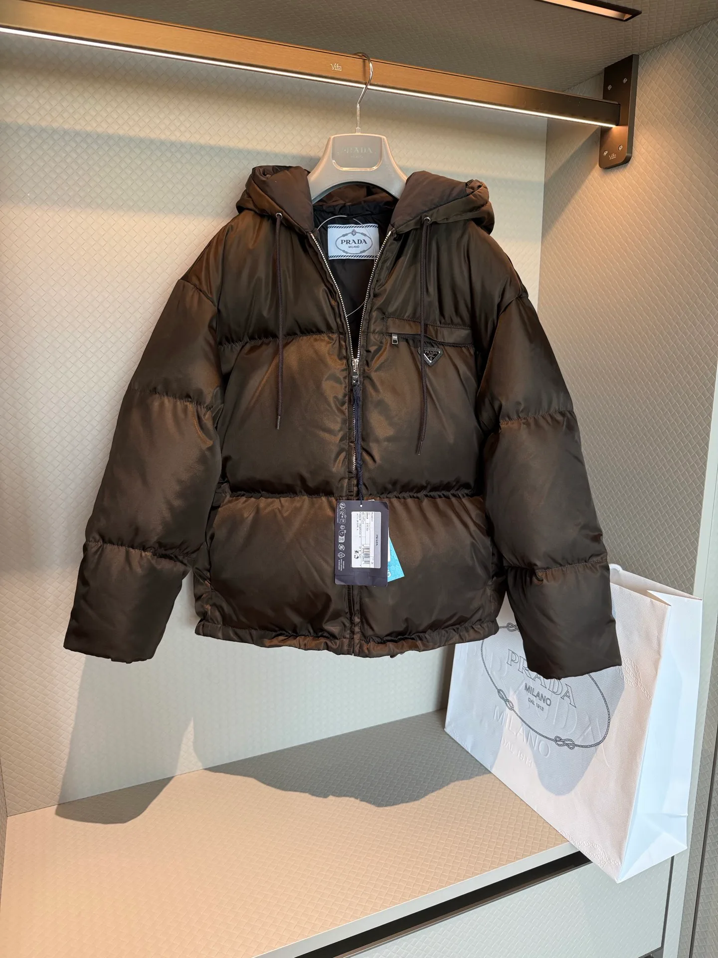 Куртки И Пуховики Женские Prada 18956419