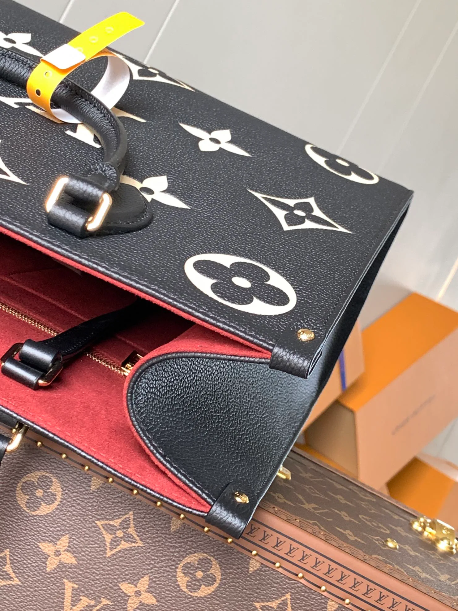 Классические Сумки Женские Louis Vuitton 18148127