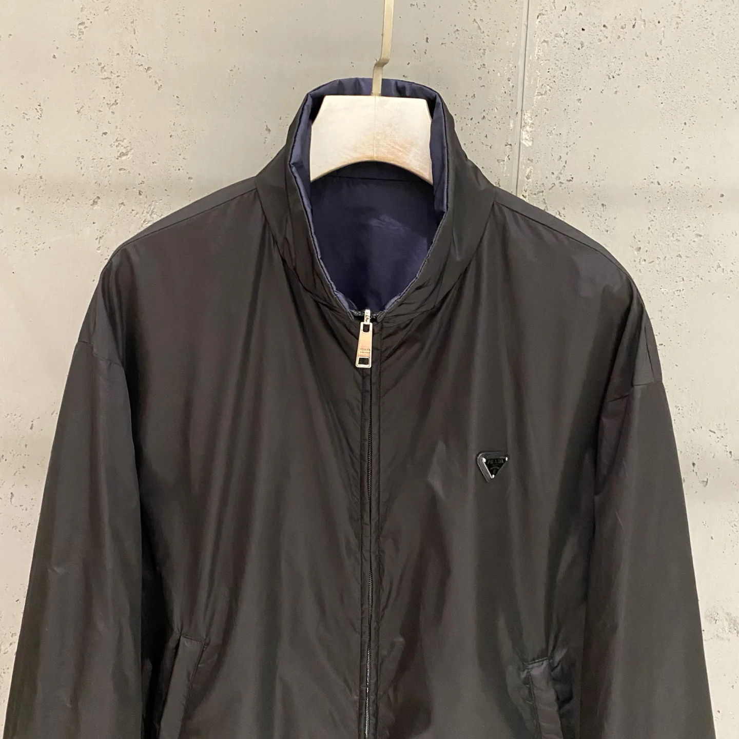 Куртки И Пуховики Мужские Prada 17938034