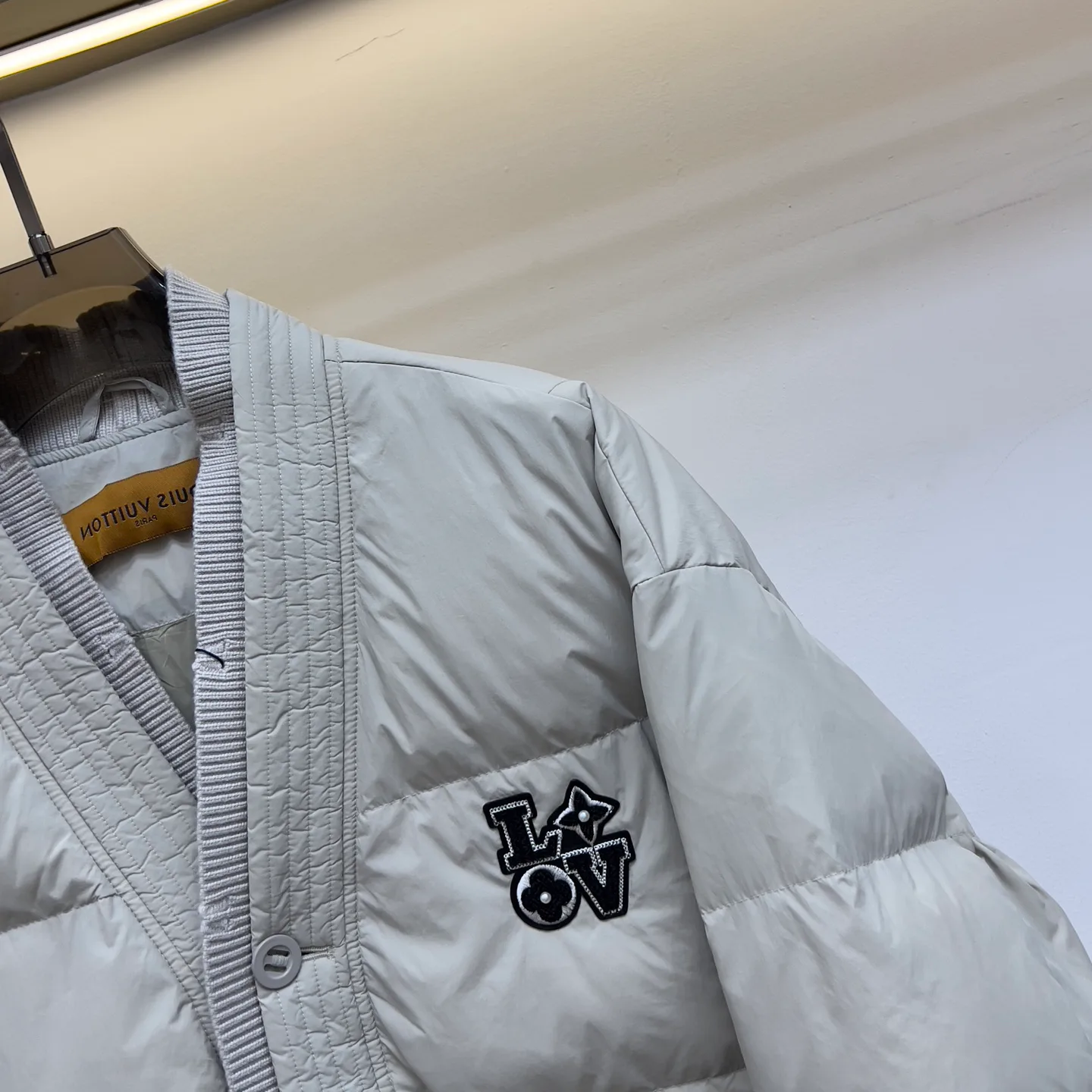 Куртки И Пуховики Женские Louis Vuitton 844070