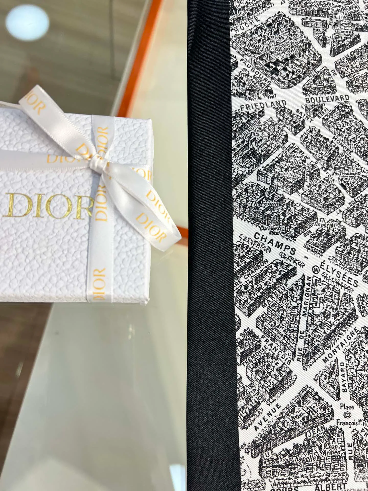 Платки Christian Dior 11527425