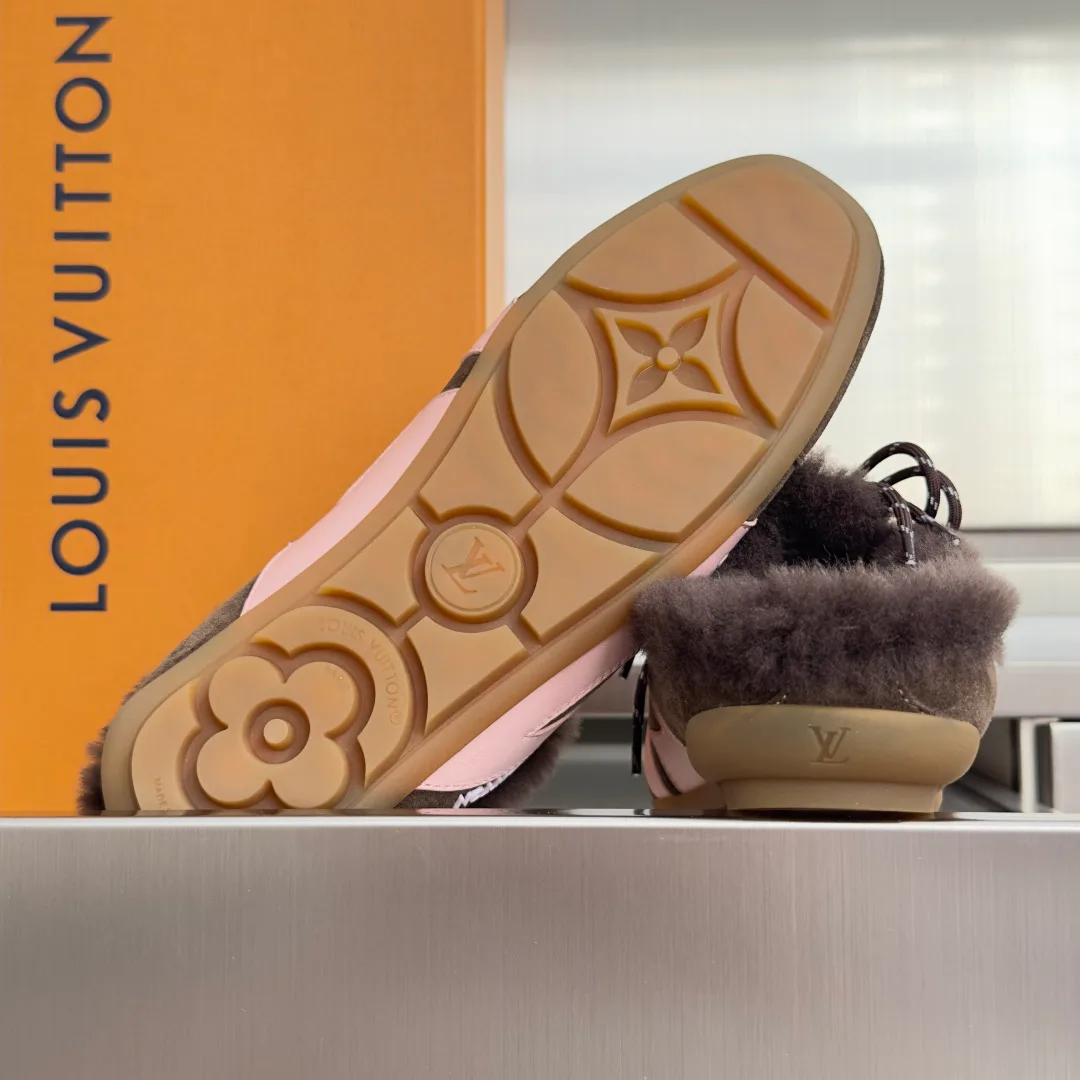Кроссовки Женские Louis Vuitton 18741747