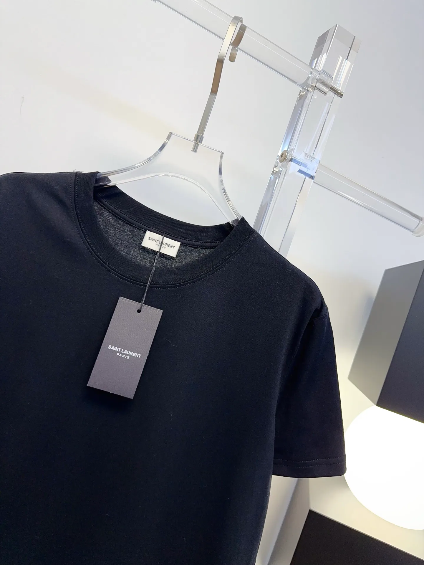 Футболки Женские Saint Laurent 11470295