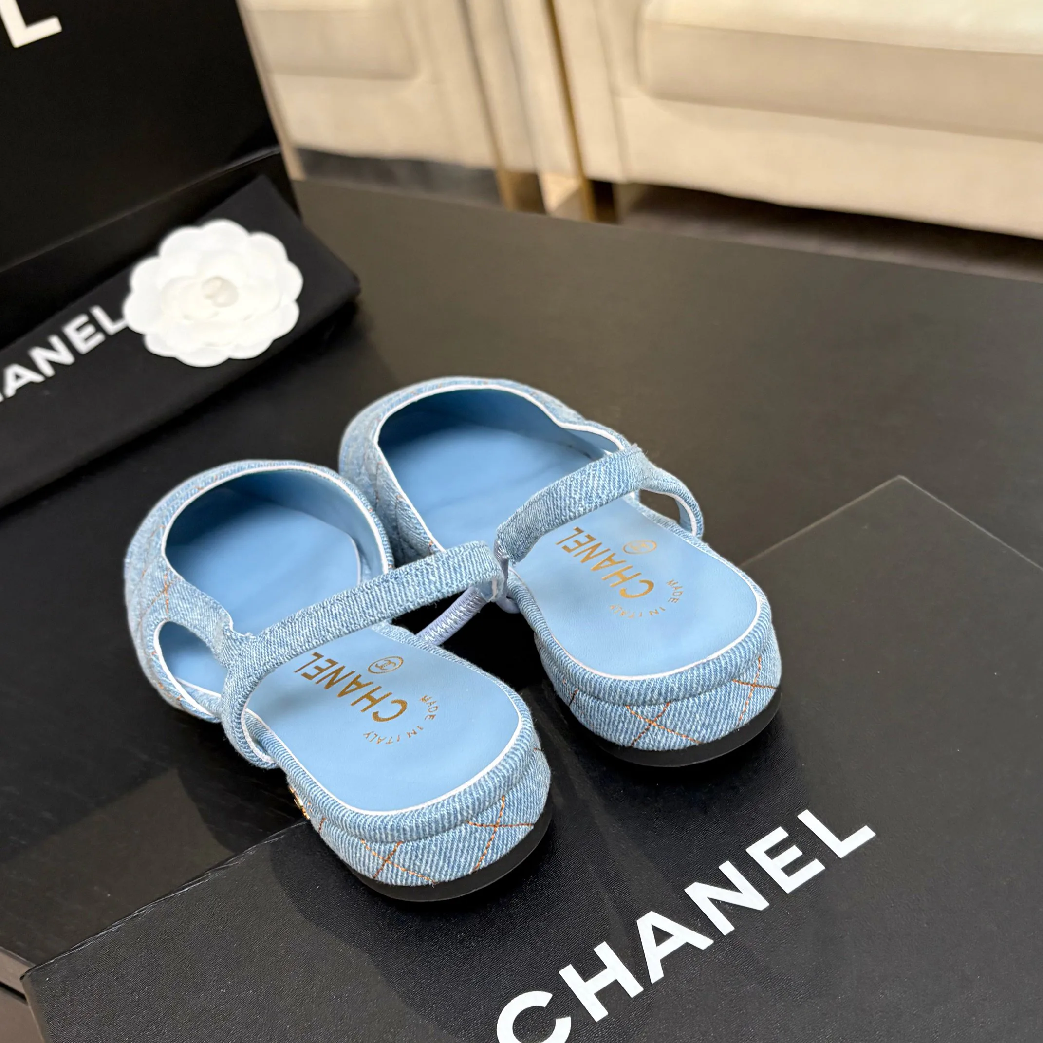 Босоножки Женские Chanel 18737283