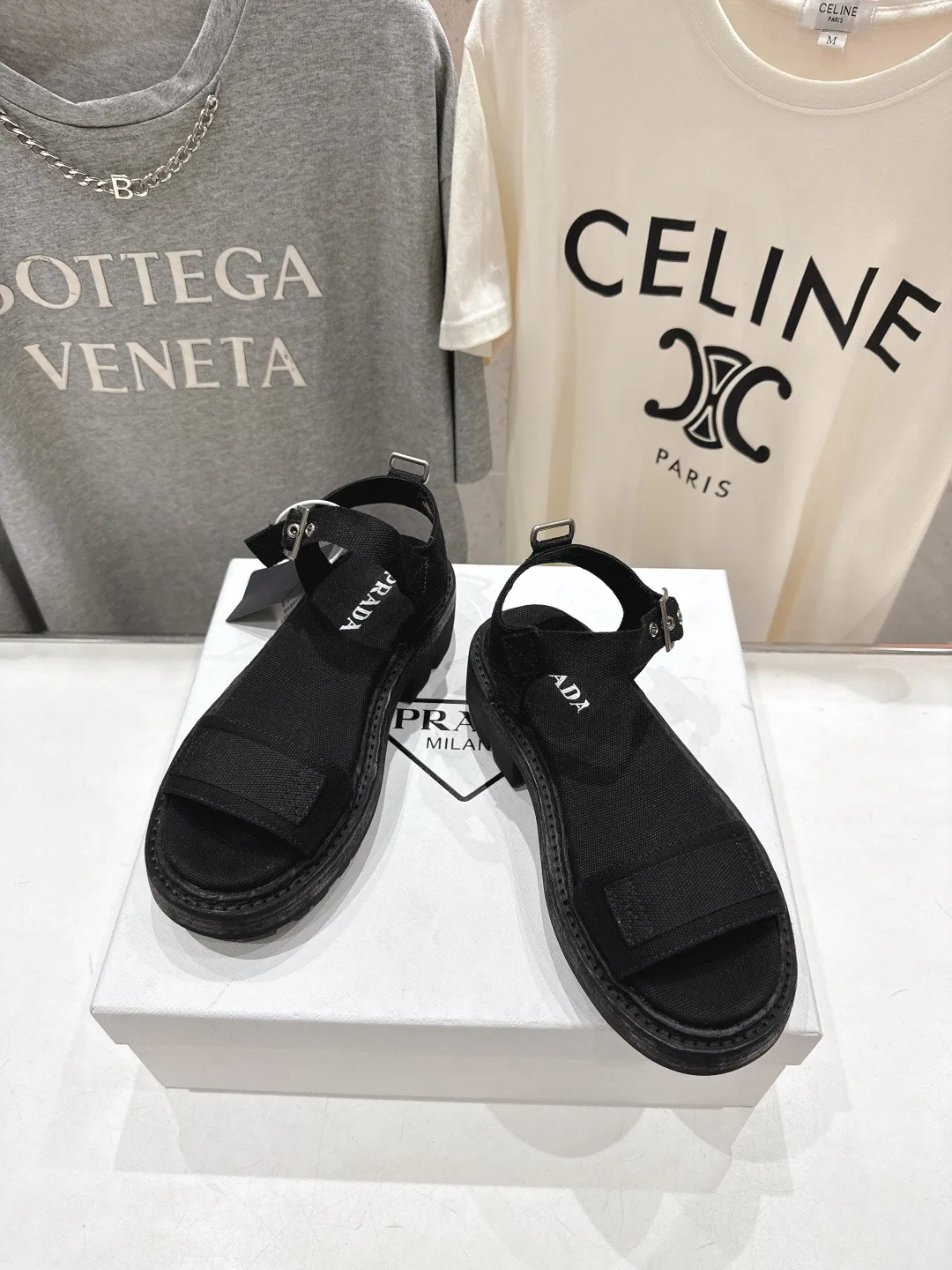 Сандалии Женские Prada 11131898