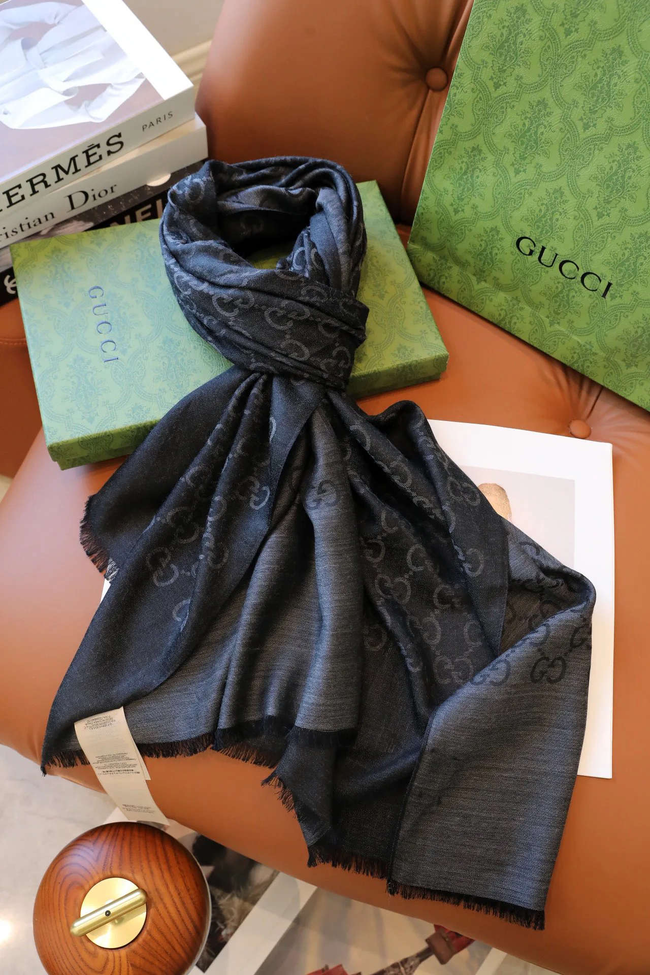 Шарфы Gucci 18275136