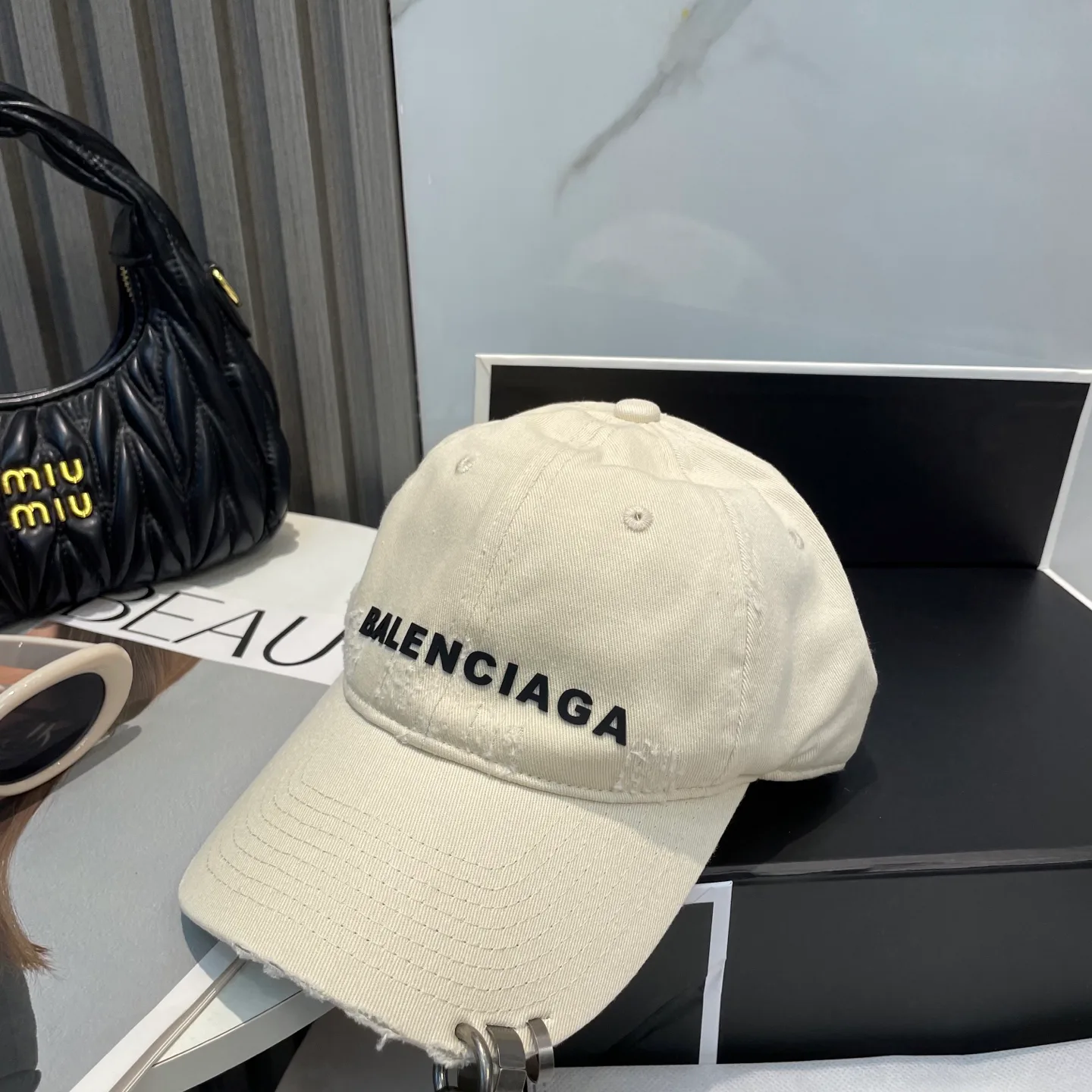 Головные Уборы Balenciaga 336869