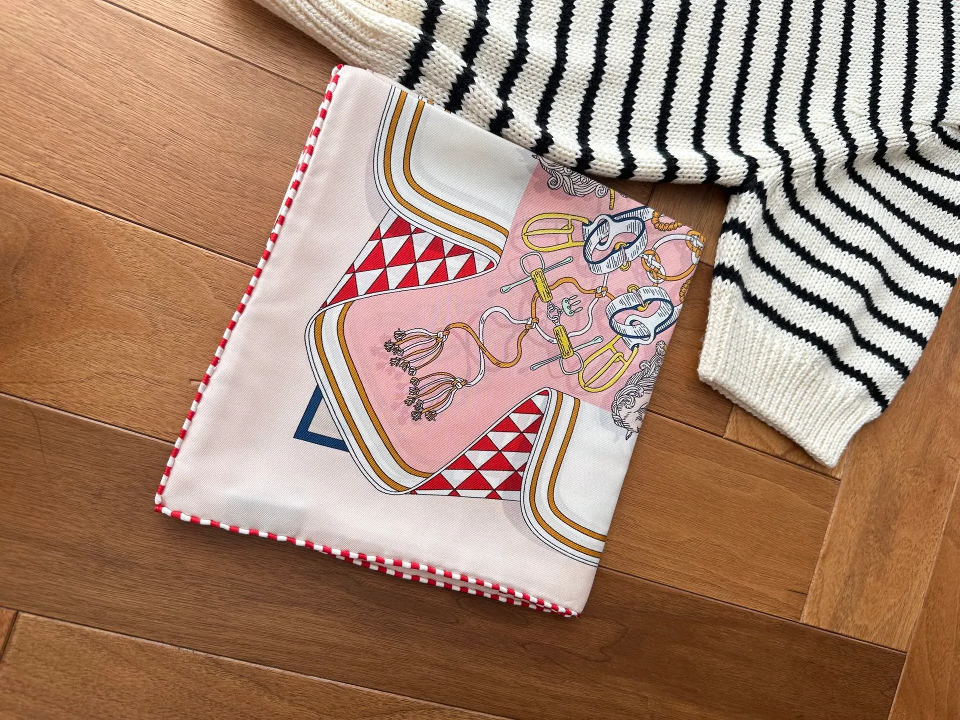 Шарфы Hermes 15384