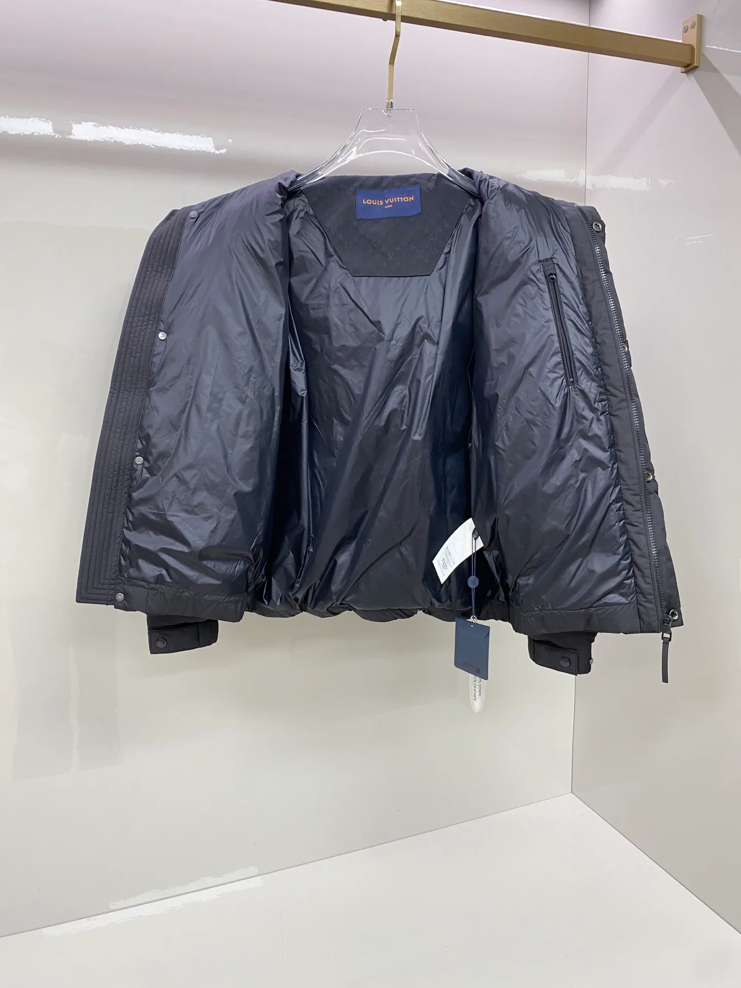 Куртки И Пуховики Мужские Louis Vuitton 1129751