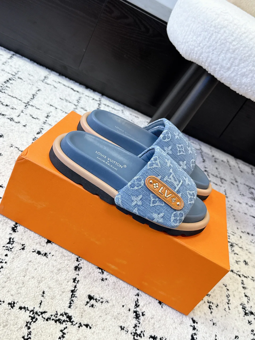 Шлепанцы Женские Louis Vuitton 1752814