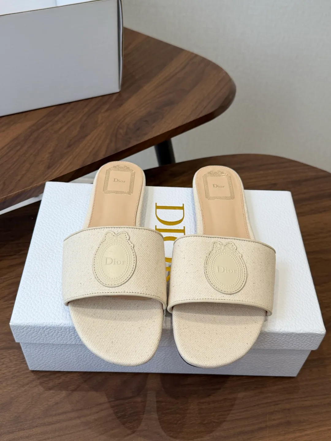 Шлепанцы Женские Christian Dior 17580784