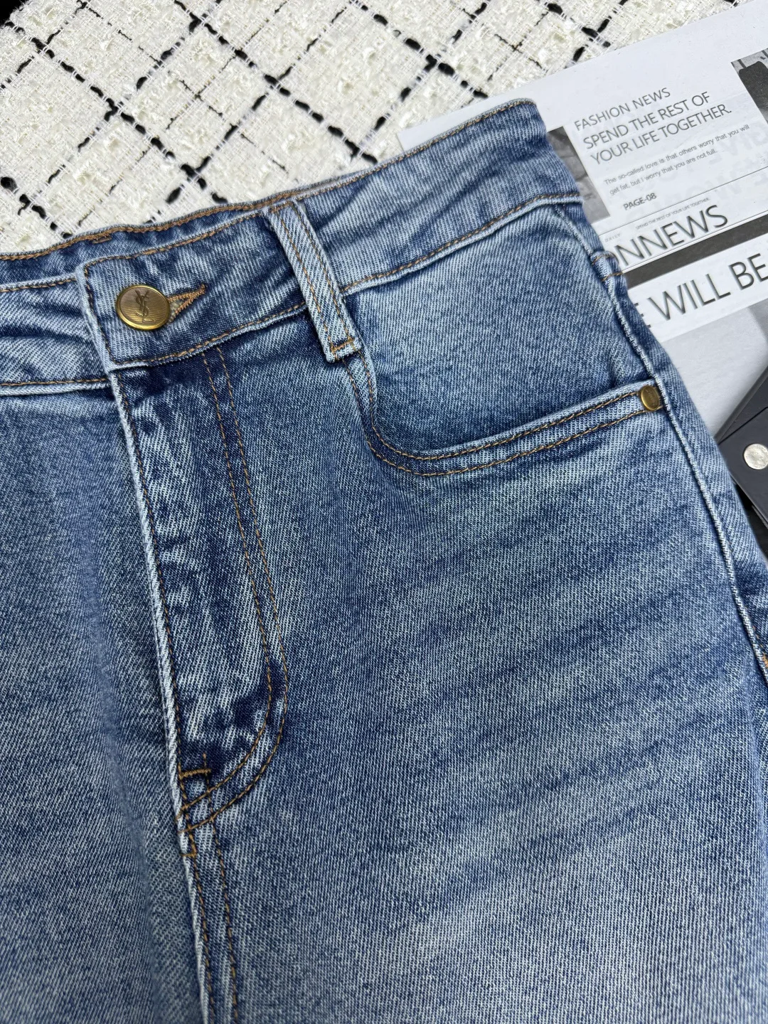 Джинсы Женские Saint Laurent 18864298