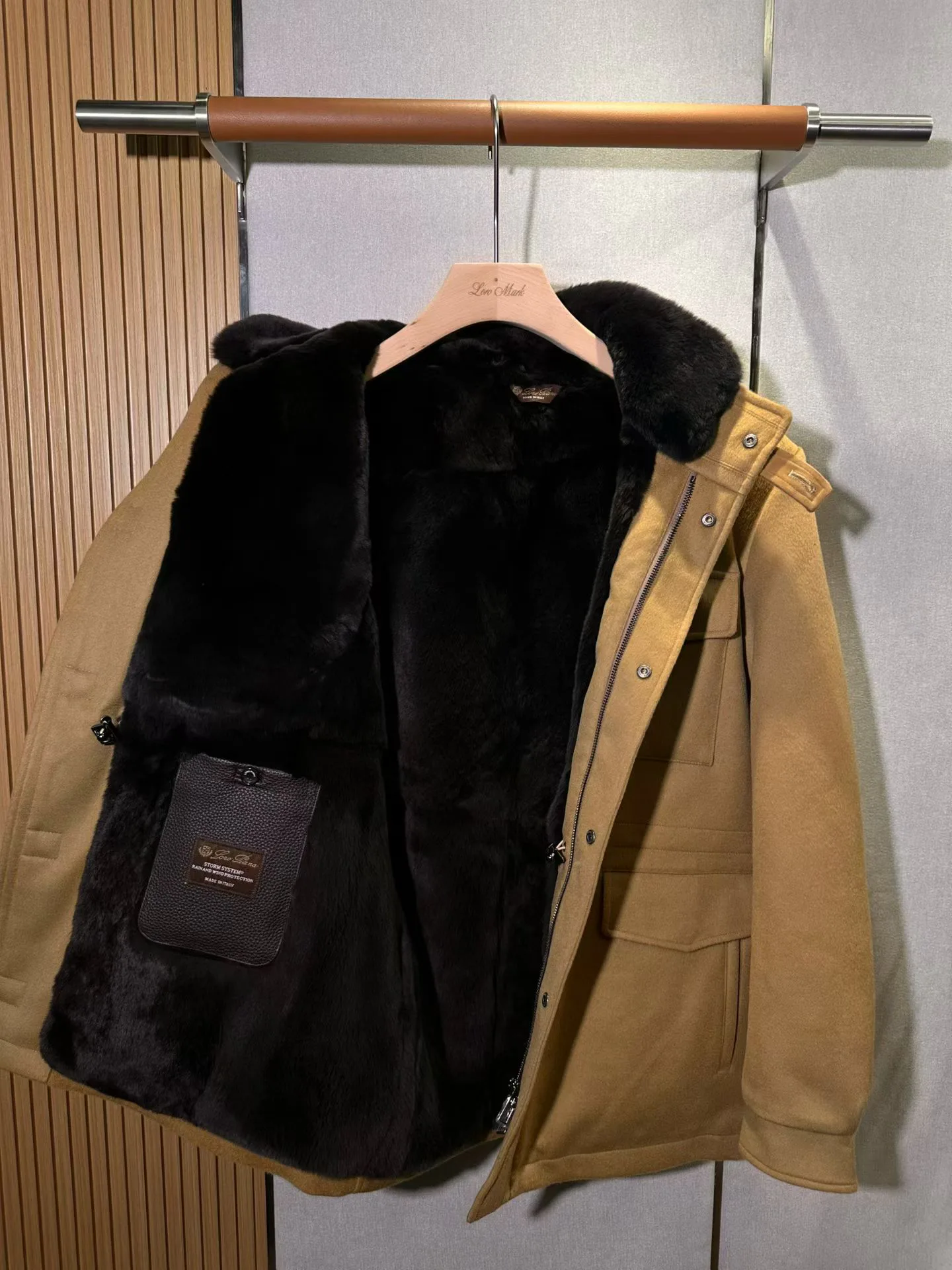 Кожаные Куртки И Дублёнки Мужские Loro Piana 1061838