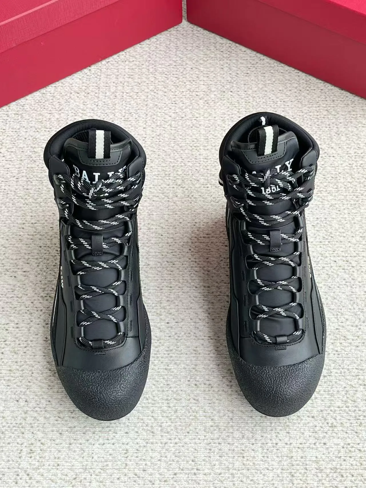 Кроссовки Женские Bally 19704001
