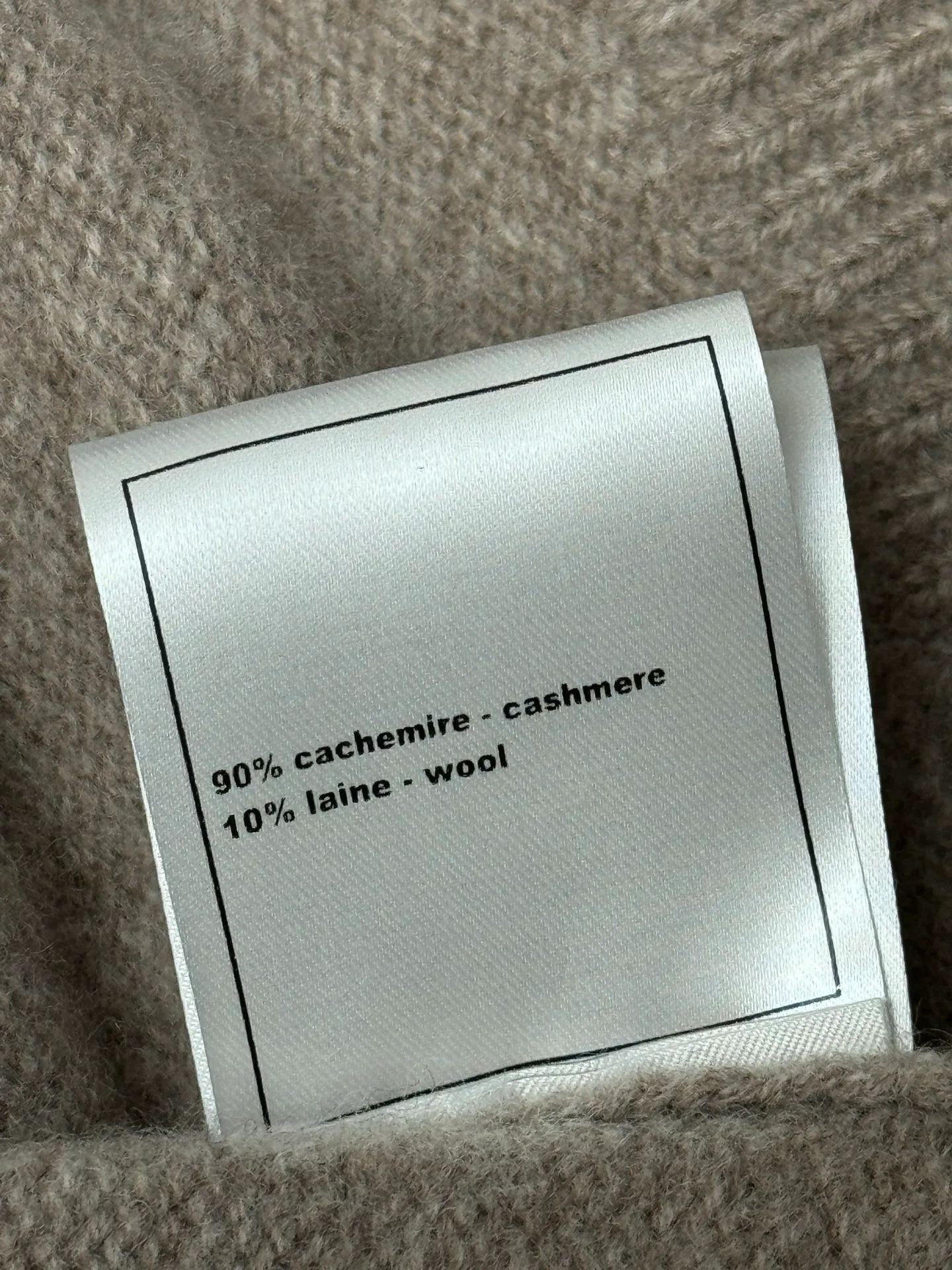 Жилеты Женские Chanel 18849950