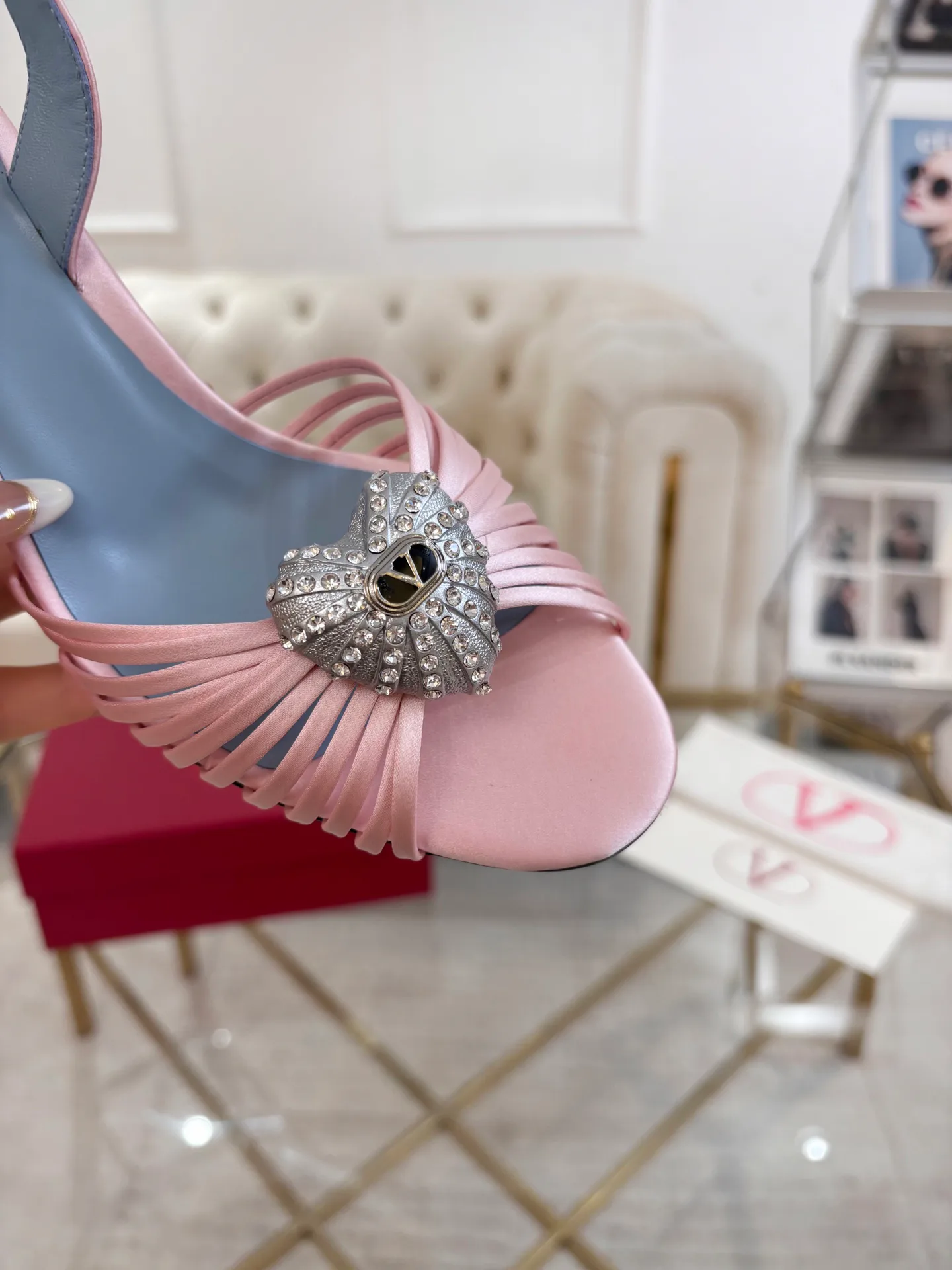 Босоножки Женские Valentino 18135283