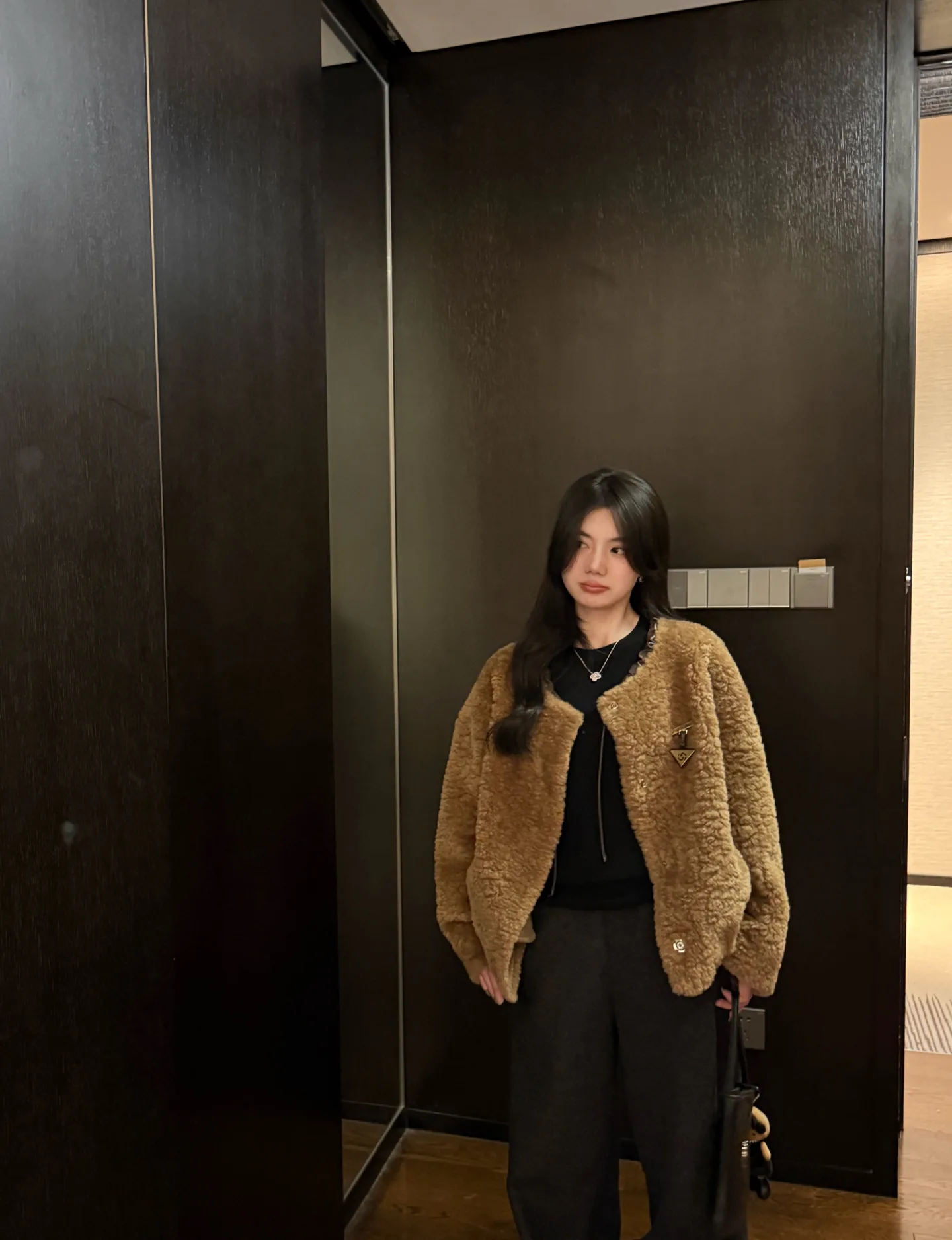 Шубы Женские Chanel 836011