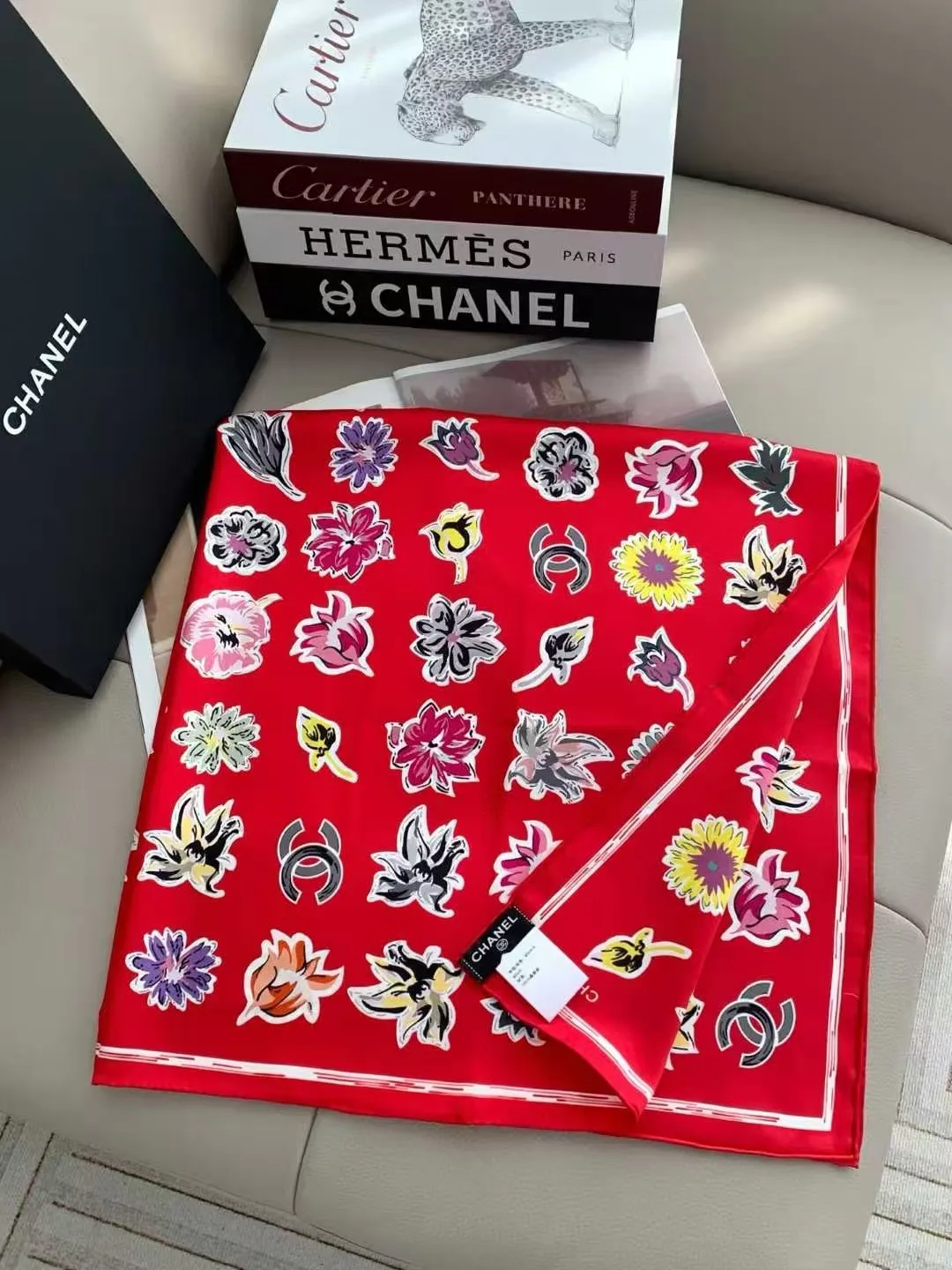 Платки Chanel 18222538