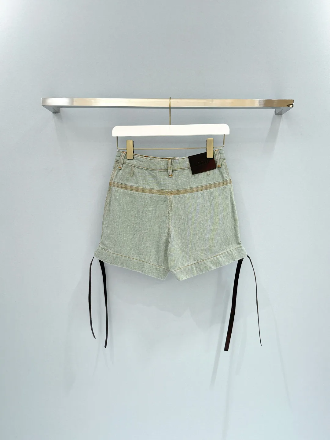 Шорты Женские Loewe 67560