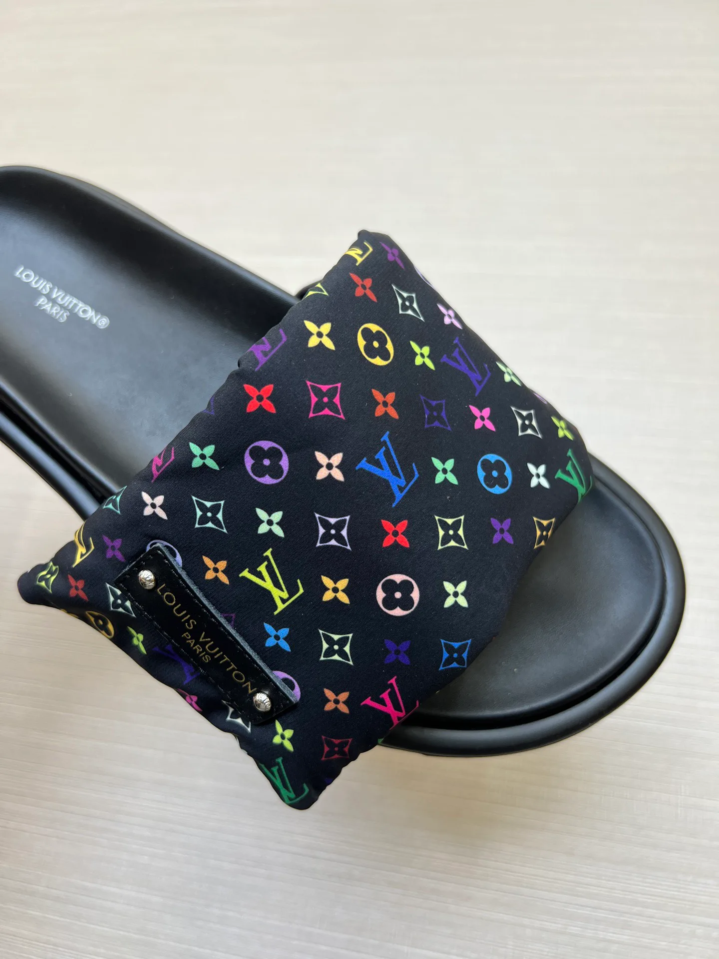 Шлепанцы Женские Louis Vuitton 9801569
