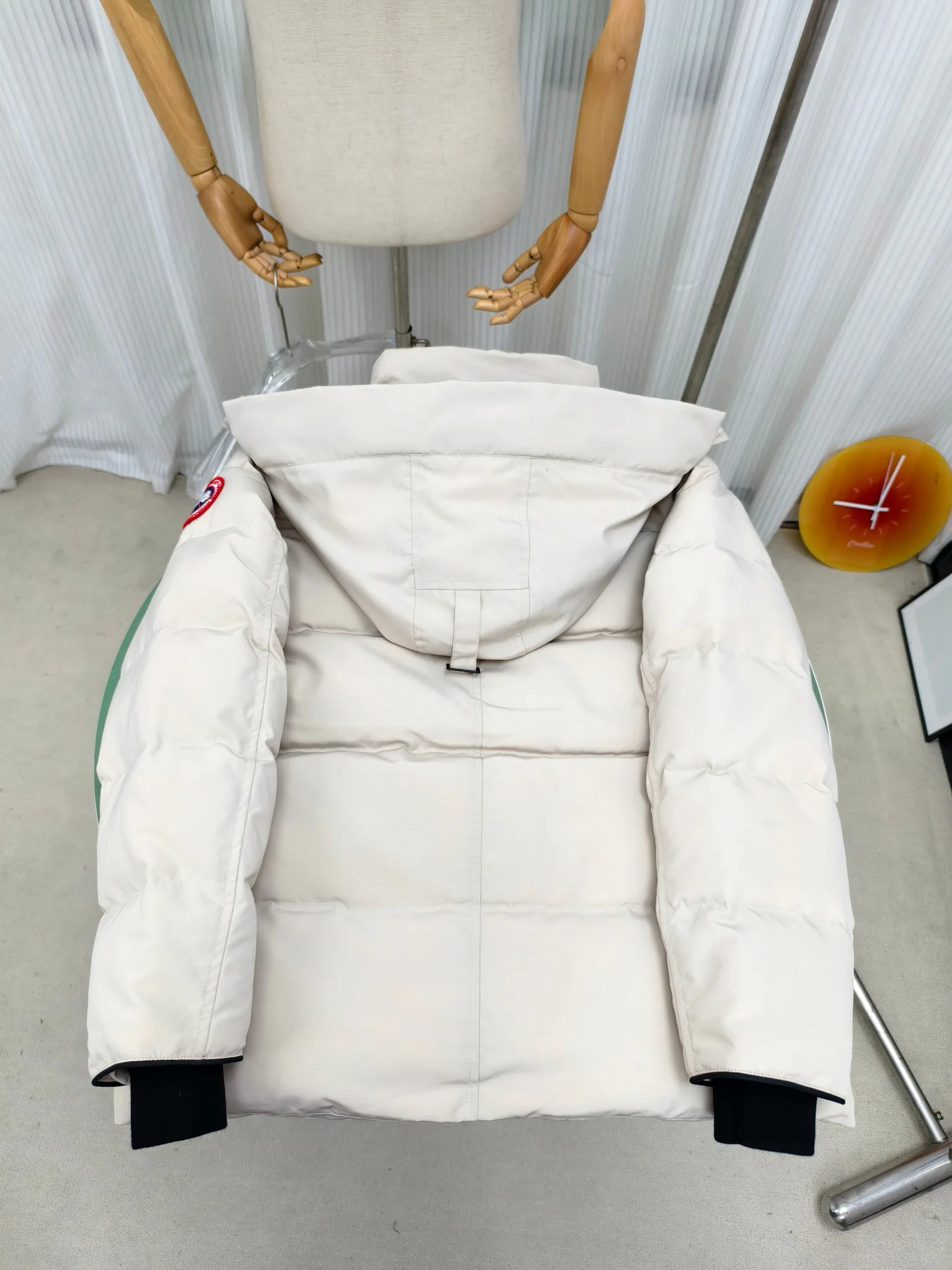 Куртки И Пуховики Женские Canada Goose 788828