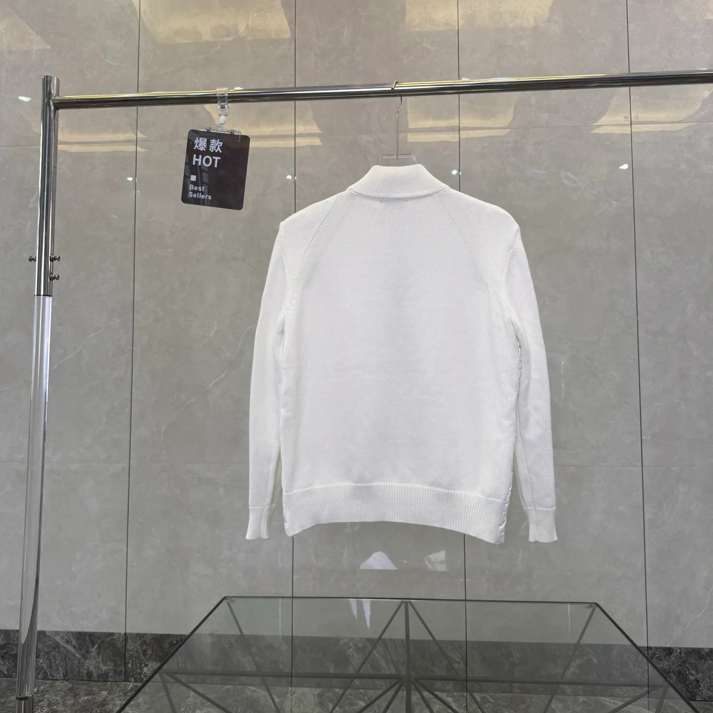 Куртки И Пуховики Женские Moncler 17949636