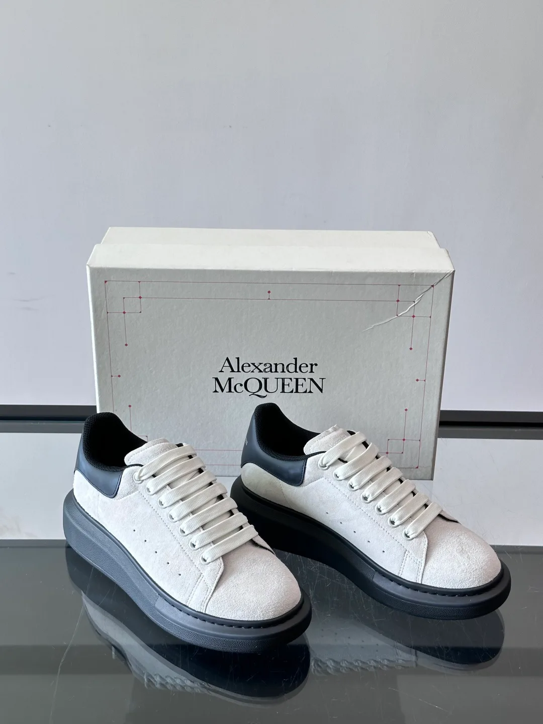 Кроссовки Женские Alexander Mcqueen 17447549