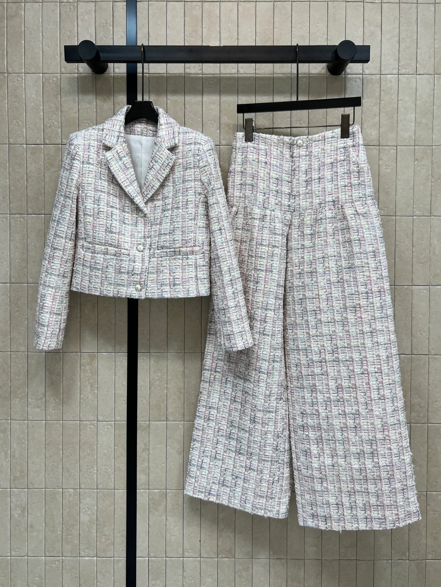 Костюмы Женские Chanel 3638417