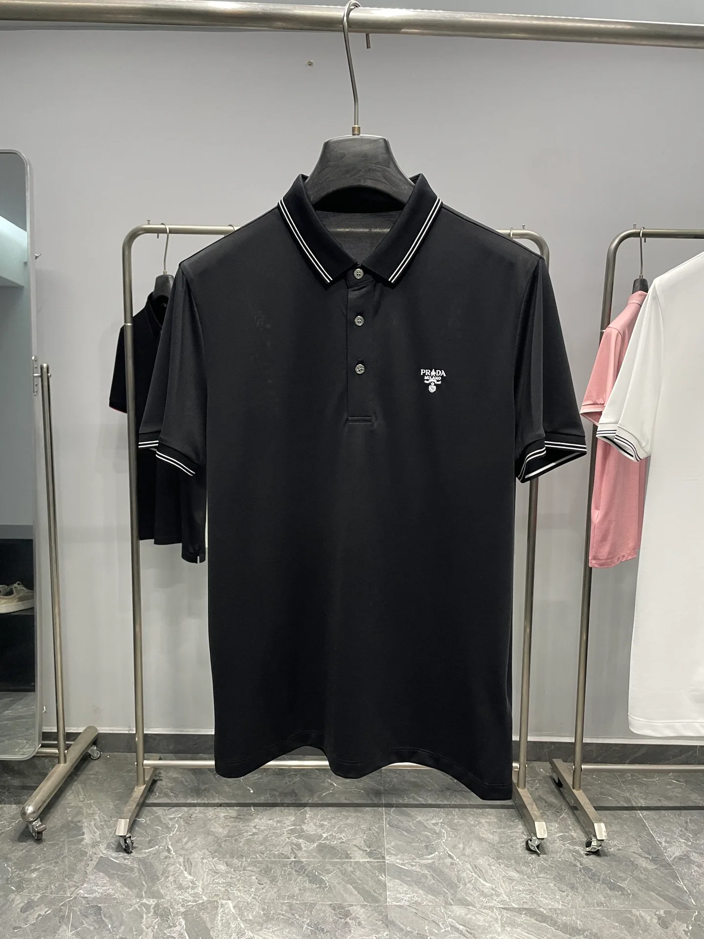 Рубашки Мужские Prada 17371139