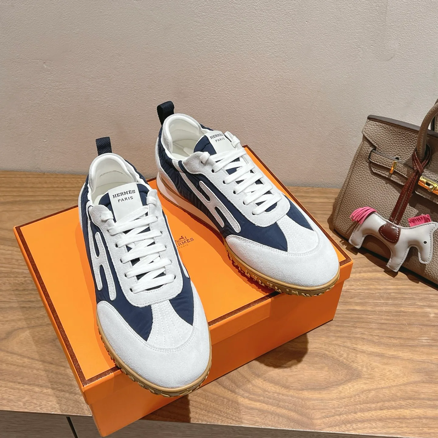 Кроссовки Женские Hermes 1872489