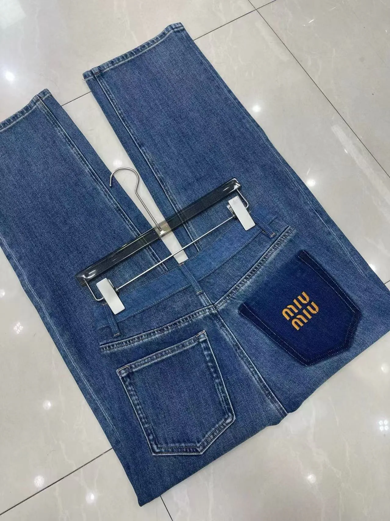 Джинсы Женские Miu Miu 18762682