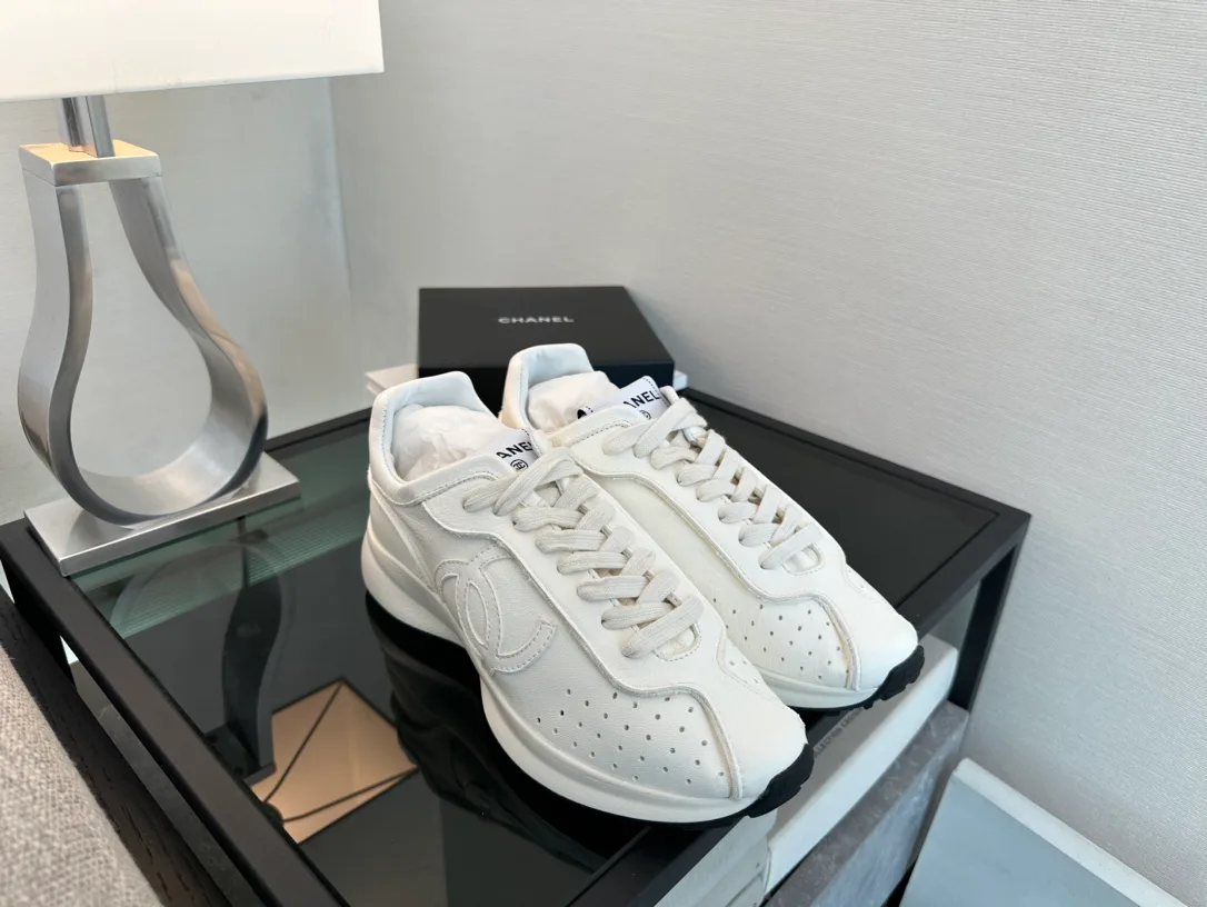 Кроссовки Женские Chanel 18450627