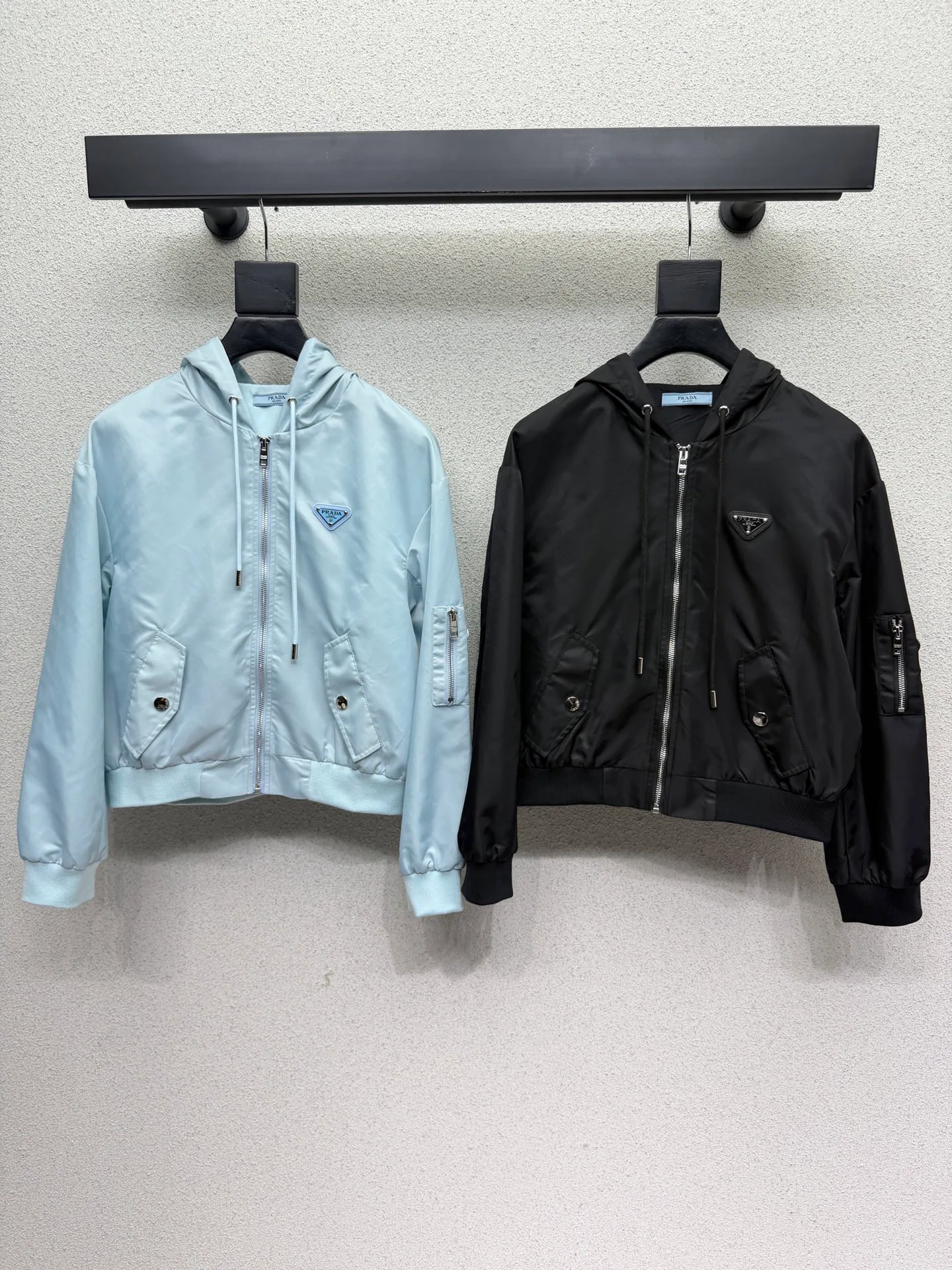 Куртки И Пуховики Женские Prada 11827932