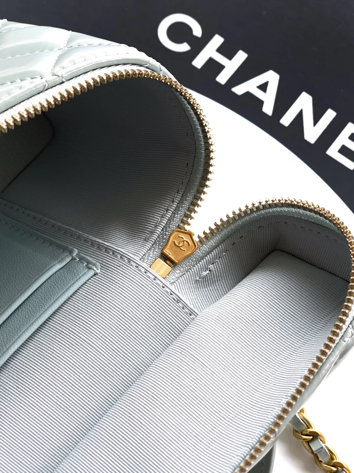 Классические Сумки Женские Chanel 12779045