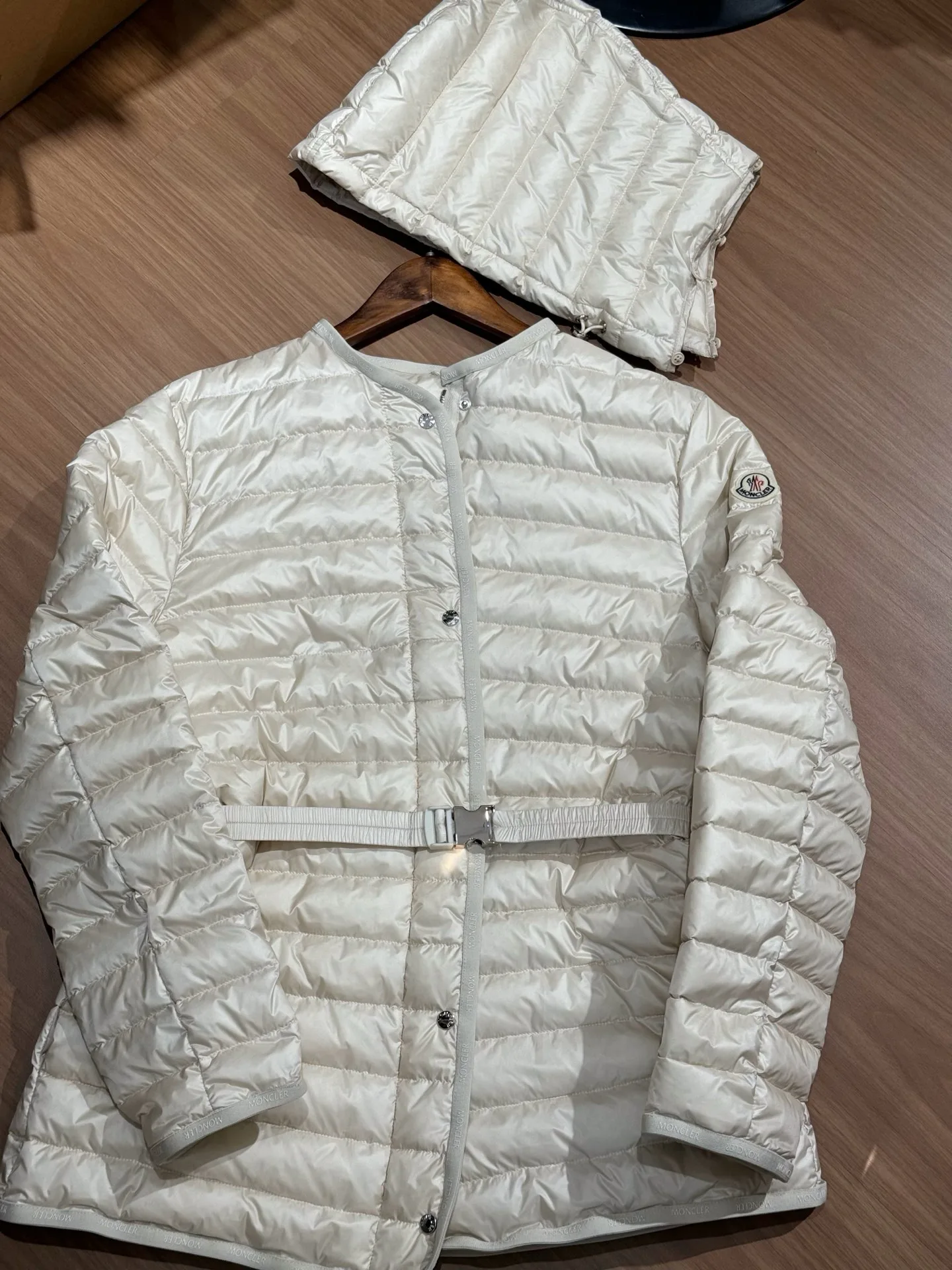 Куртки И Пуховики Женские Moncler 332681