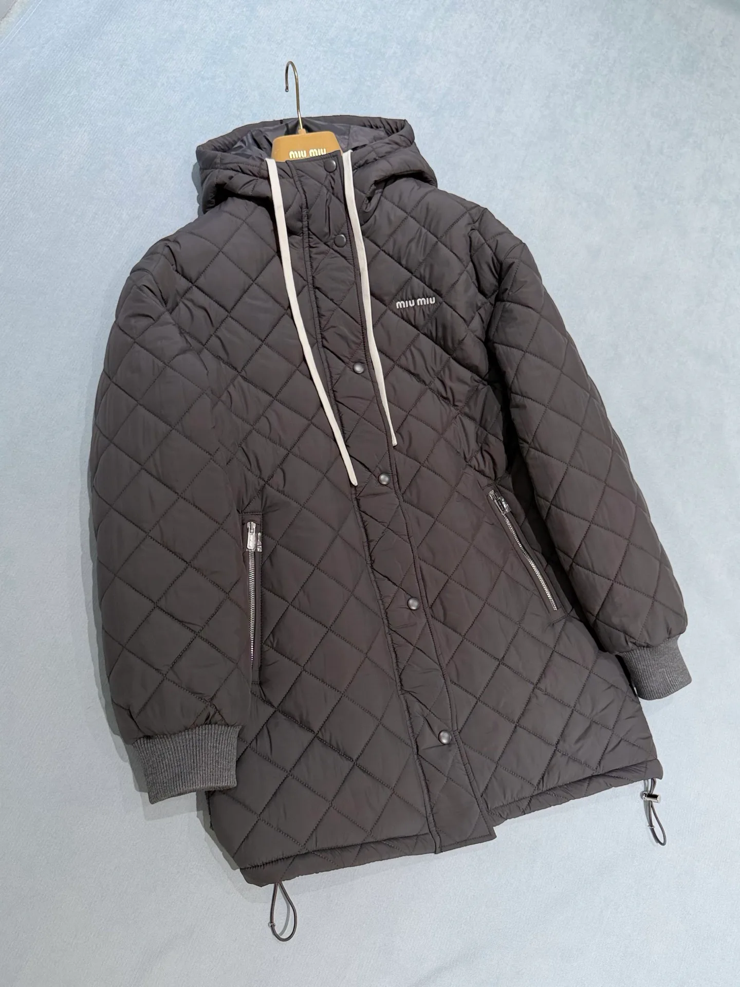 Куртки И Пуховики Женские Miu Miu 18689406