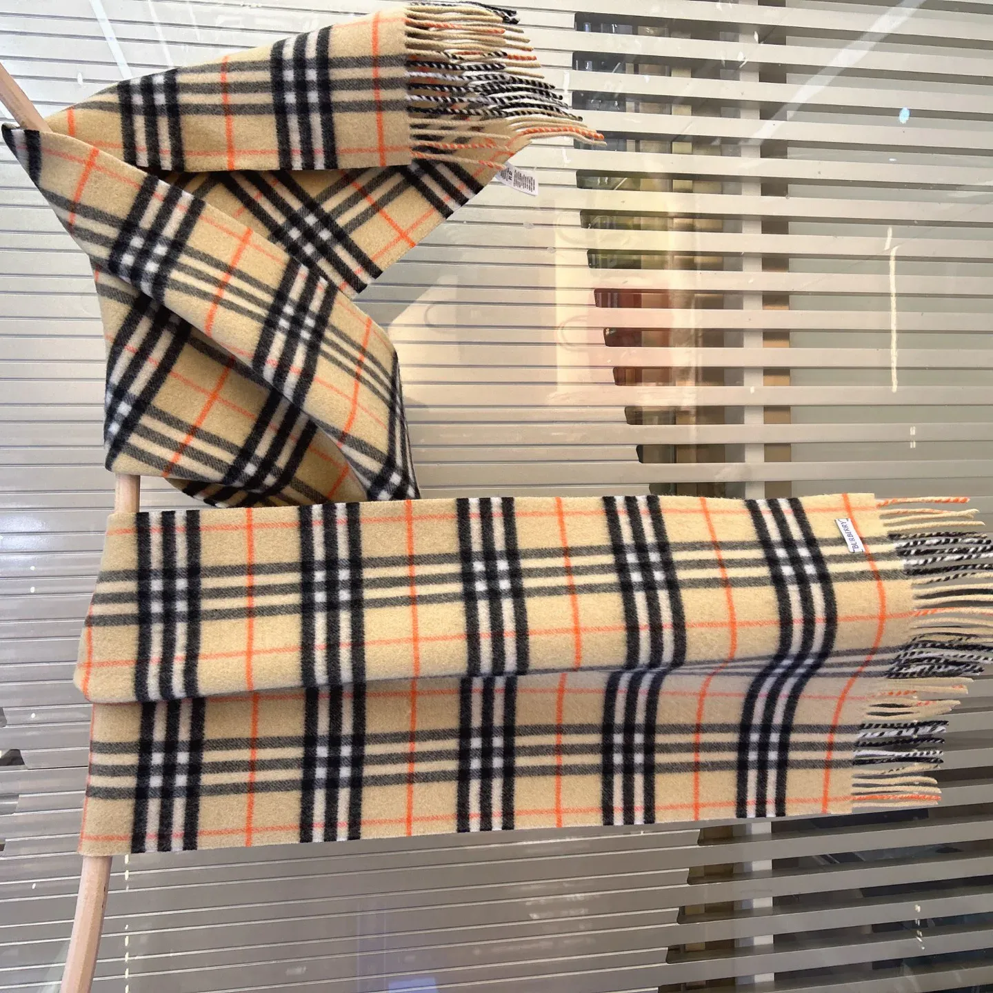 Шарфы Burberry 1086871