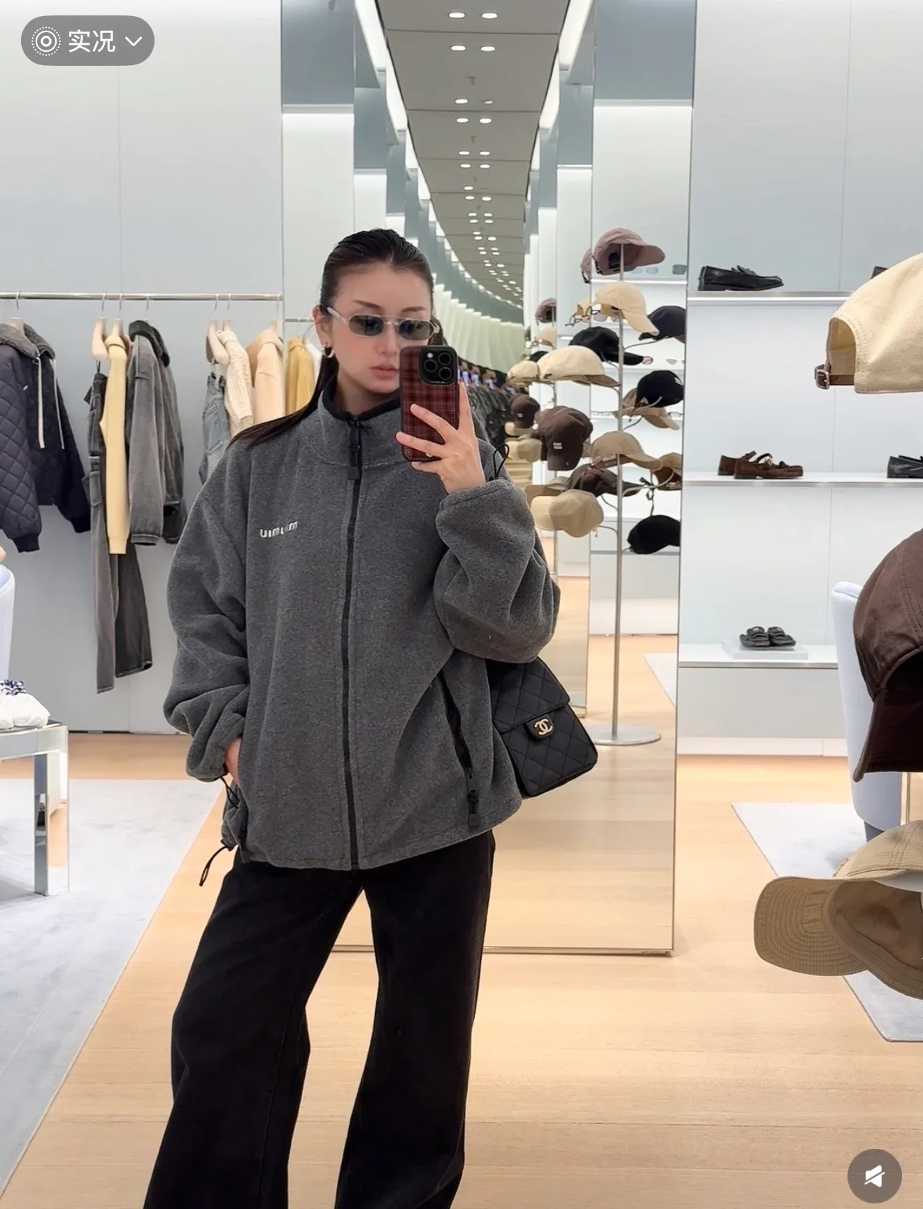 Куртки И Пуховики Женские Miu Miu 18113598