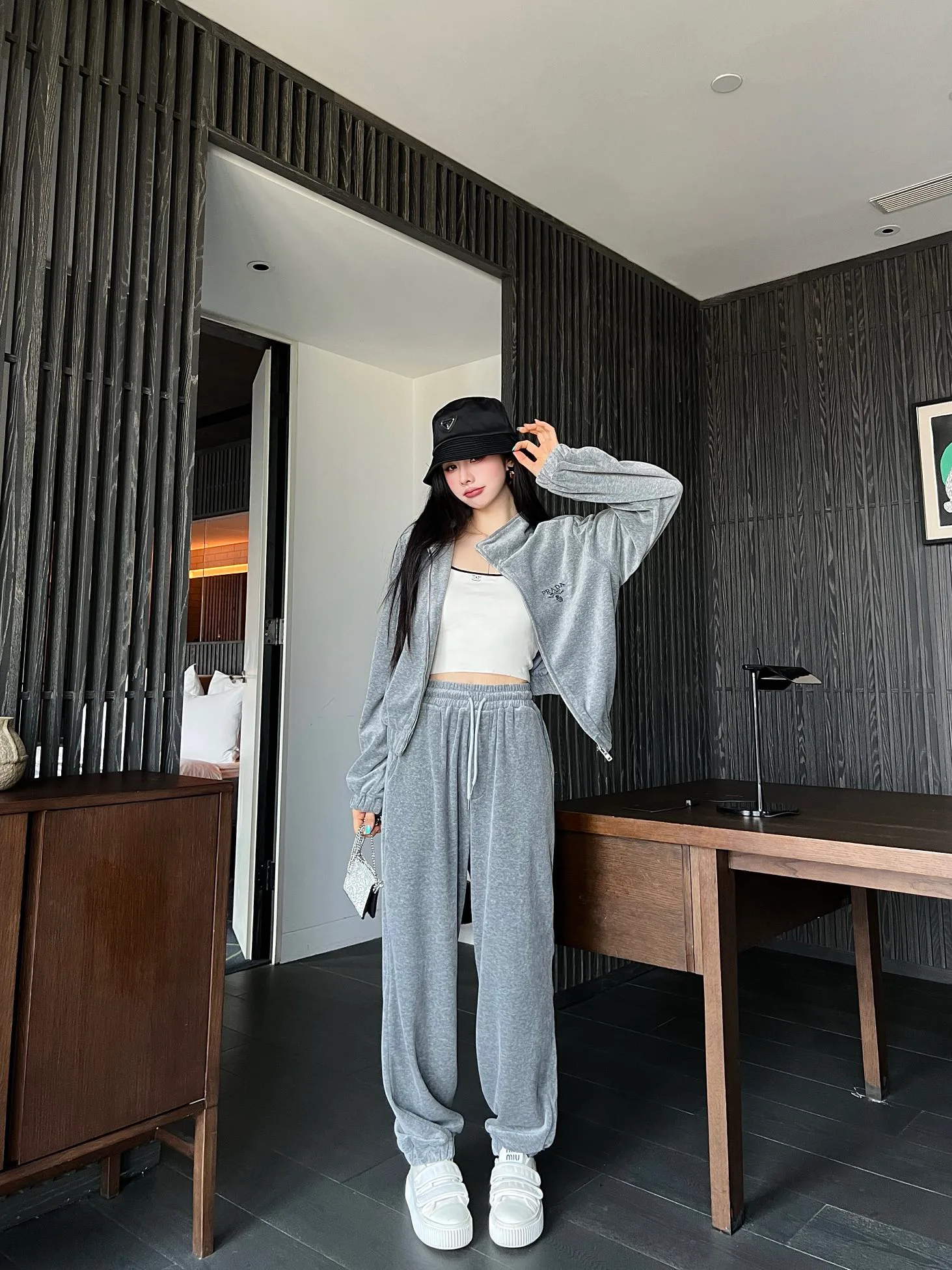 Костюмы Женские Prada 6650