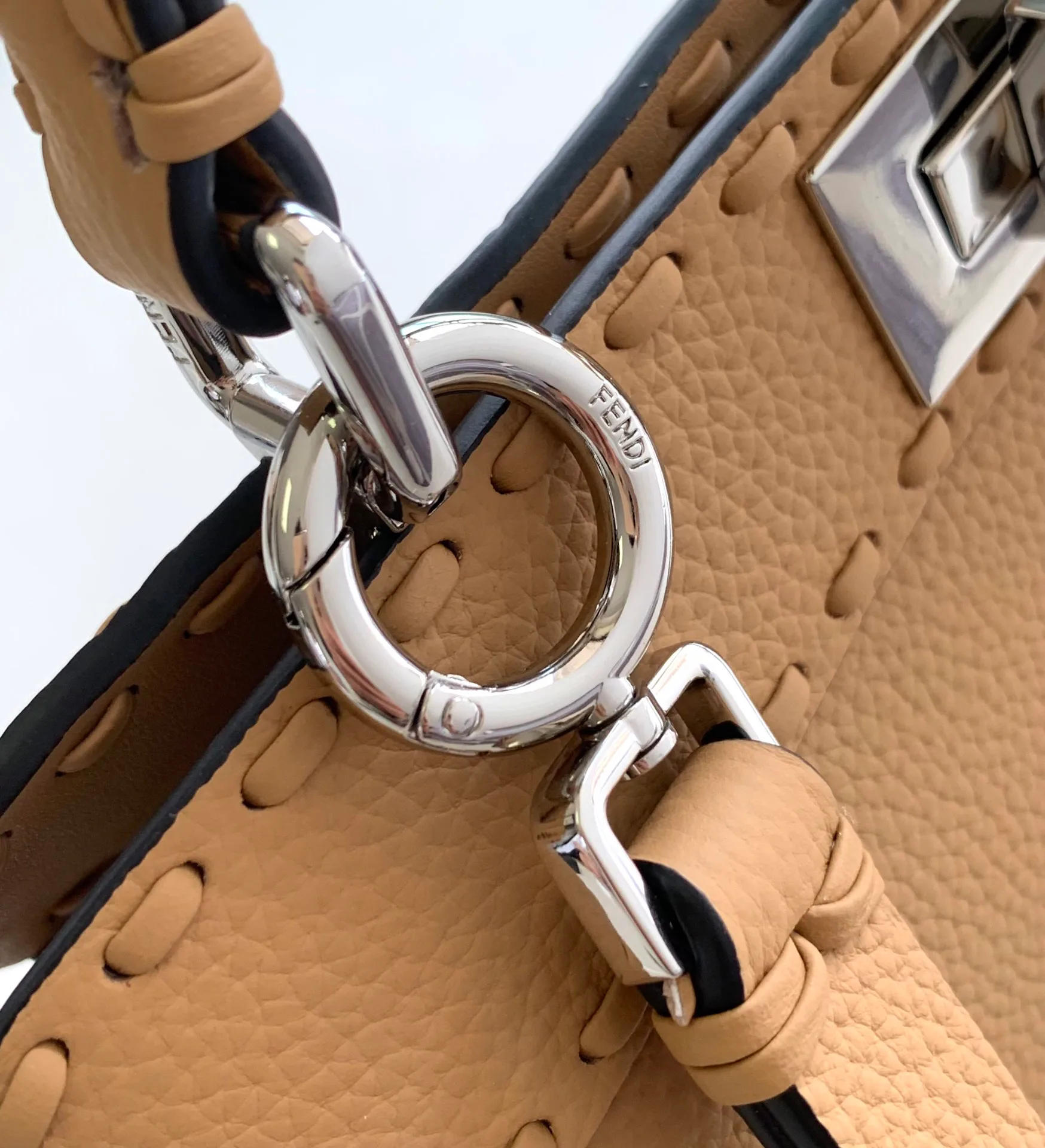 Классические Сумки Женские Fendi 11671439