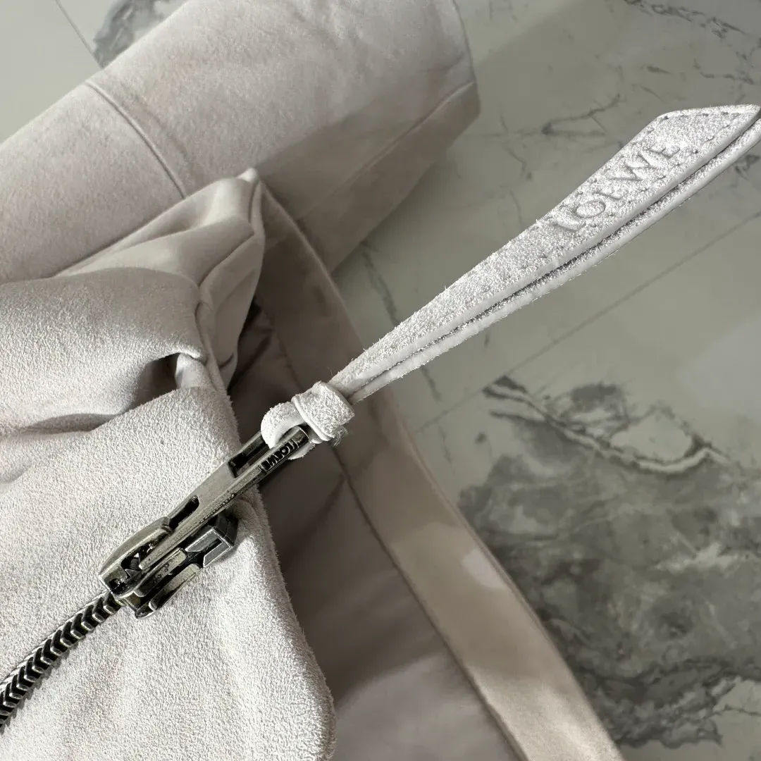 Кожаные Куртки И Дублёнки Женские Loewe 49703