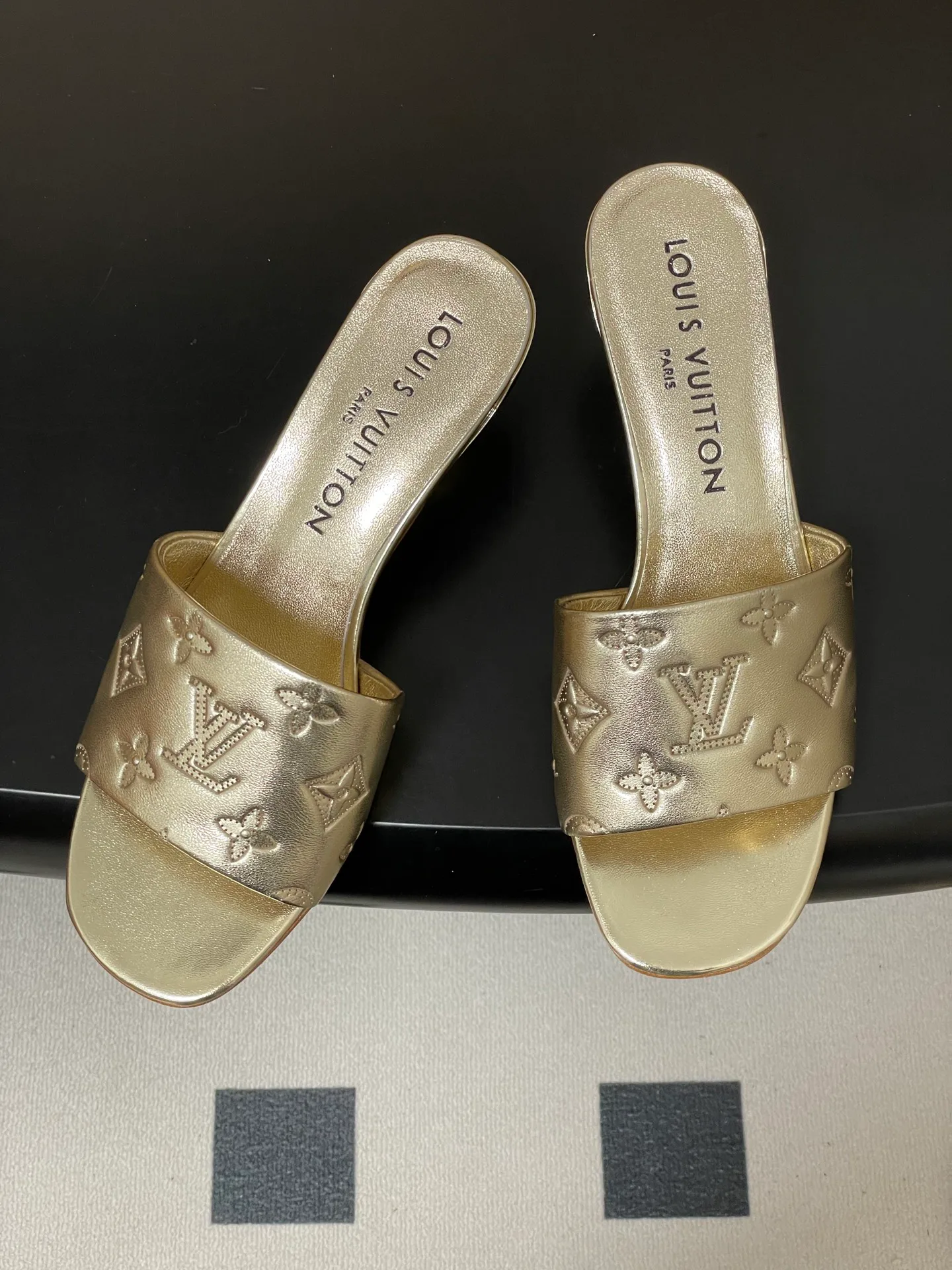 Сандалии Женские Louis Vuitton 3361708