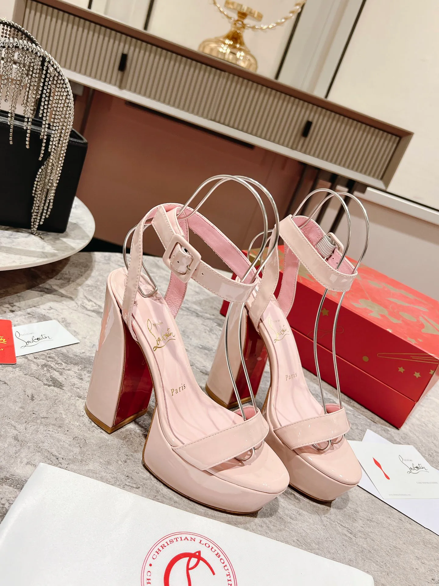 Босоножки Женские Christian Louboutin 72941