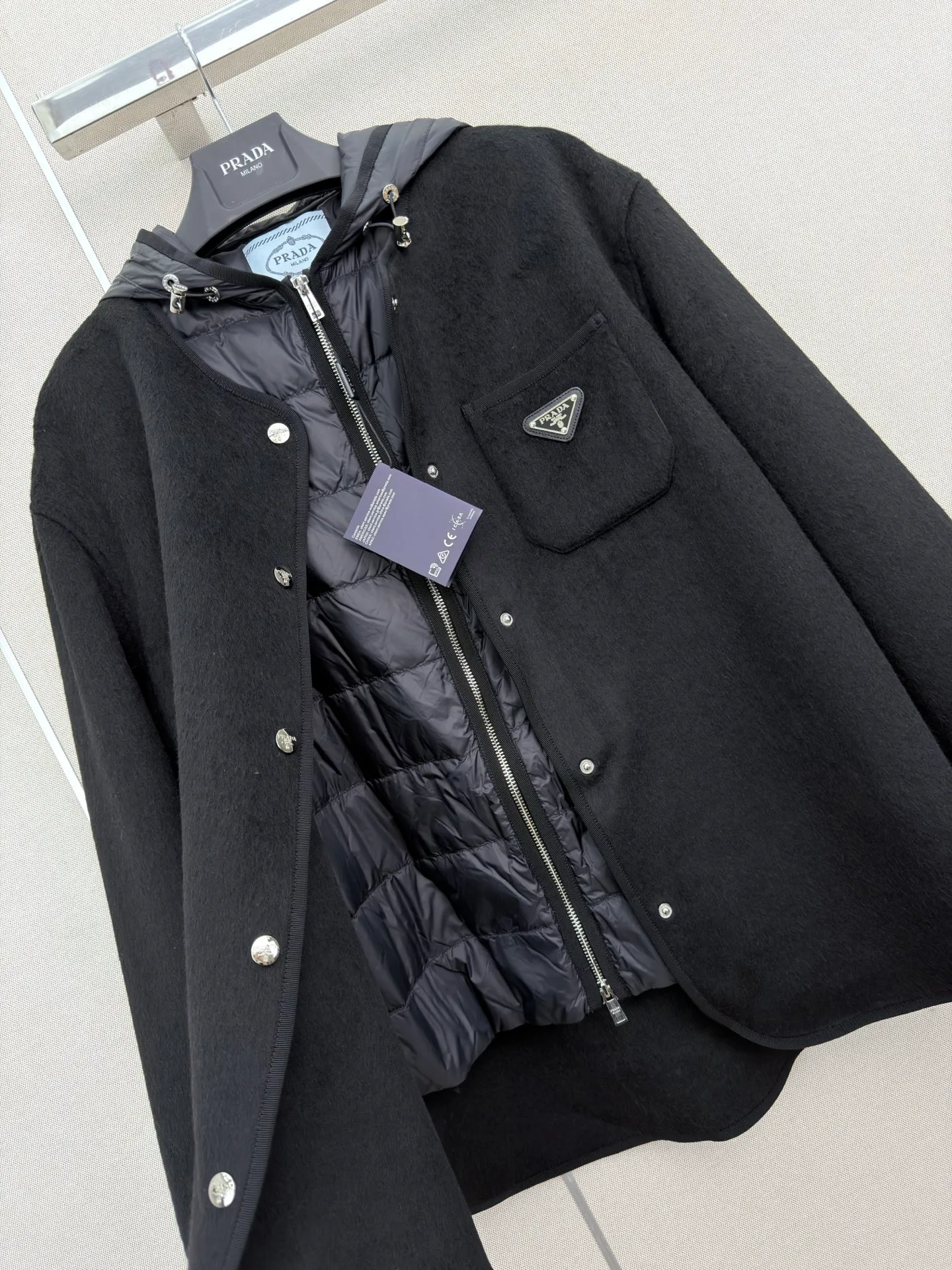 Куртки И Пуховики Женские Prada 18185776