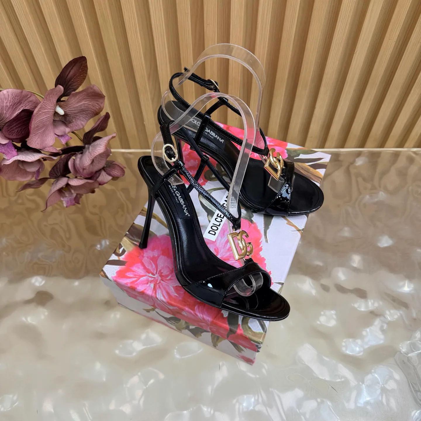 Босоножки Женские Dolce & Gabbana 18835239