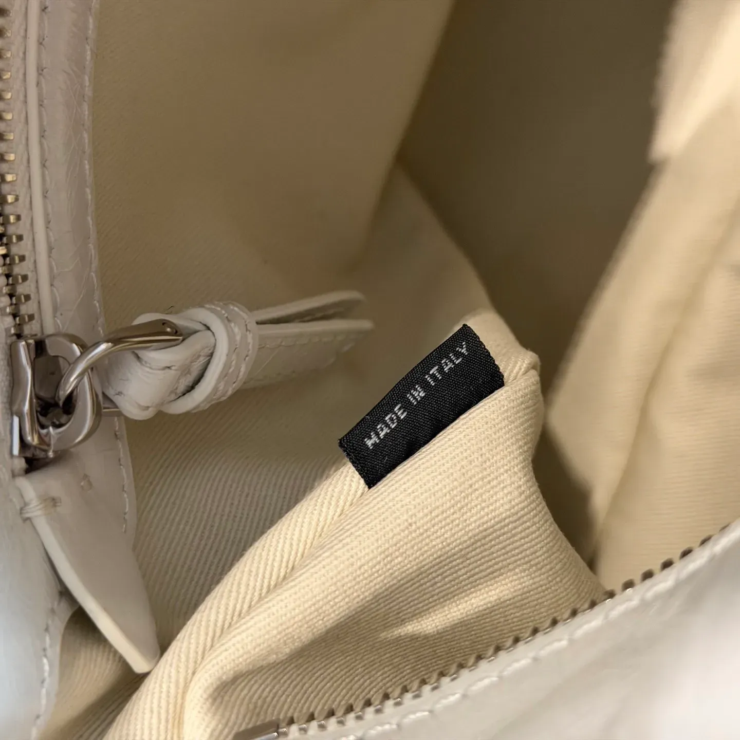 Классические Сумки Женские Miu Miu 1850128